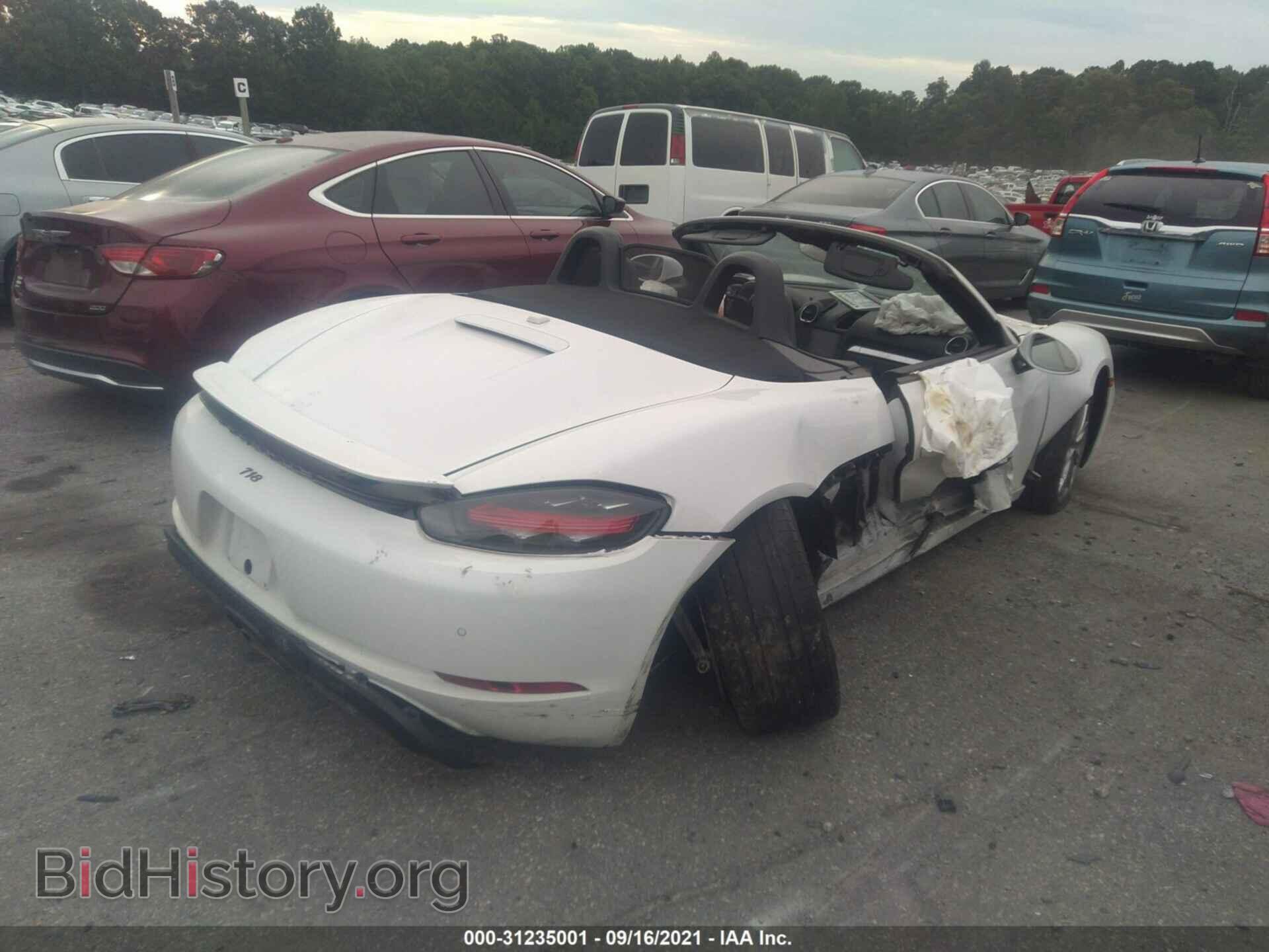 2017 PORSCHE 718 BOXSTER - VIN: WP0CA2A80HS220250 - Фото 4
