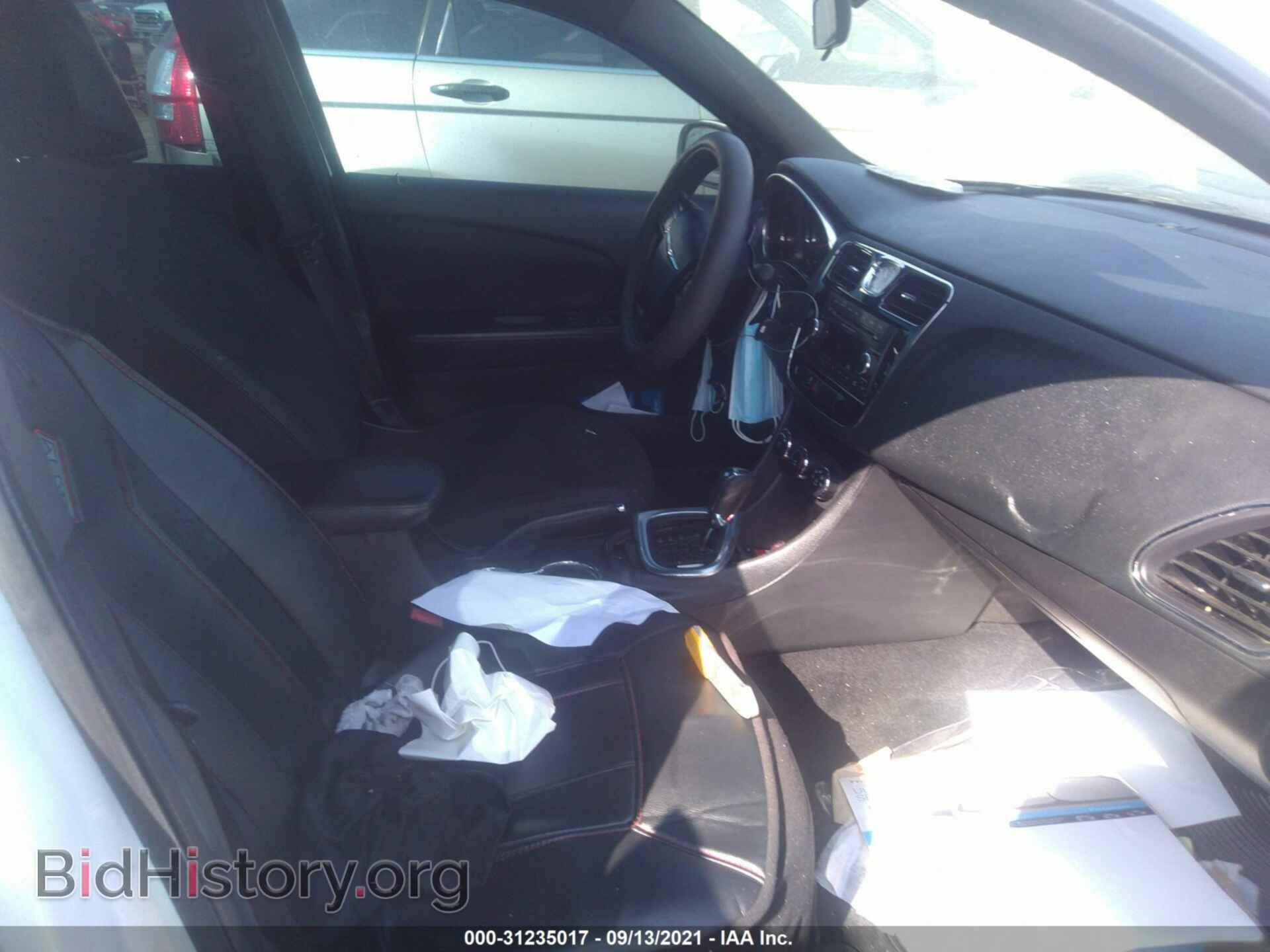 2013 CHRYSLER 200 - VIN: 1C3CCBAB3DN648137 - Фото 5