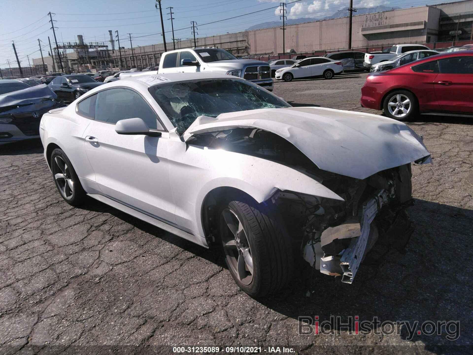 Photo 1FA6P8AM1F5314599 - FORD MUSTANG 2015