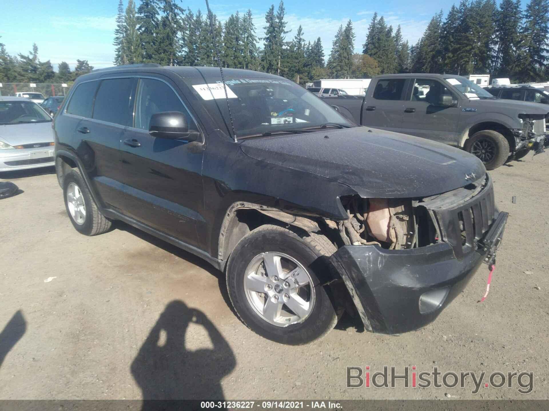 Photo 1J4RR4GG1BC670269 - JEEP GRAND CHEROKEE 2011