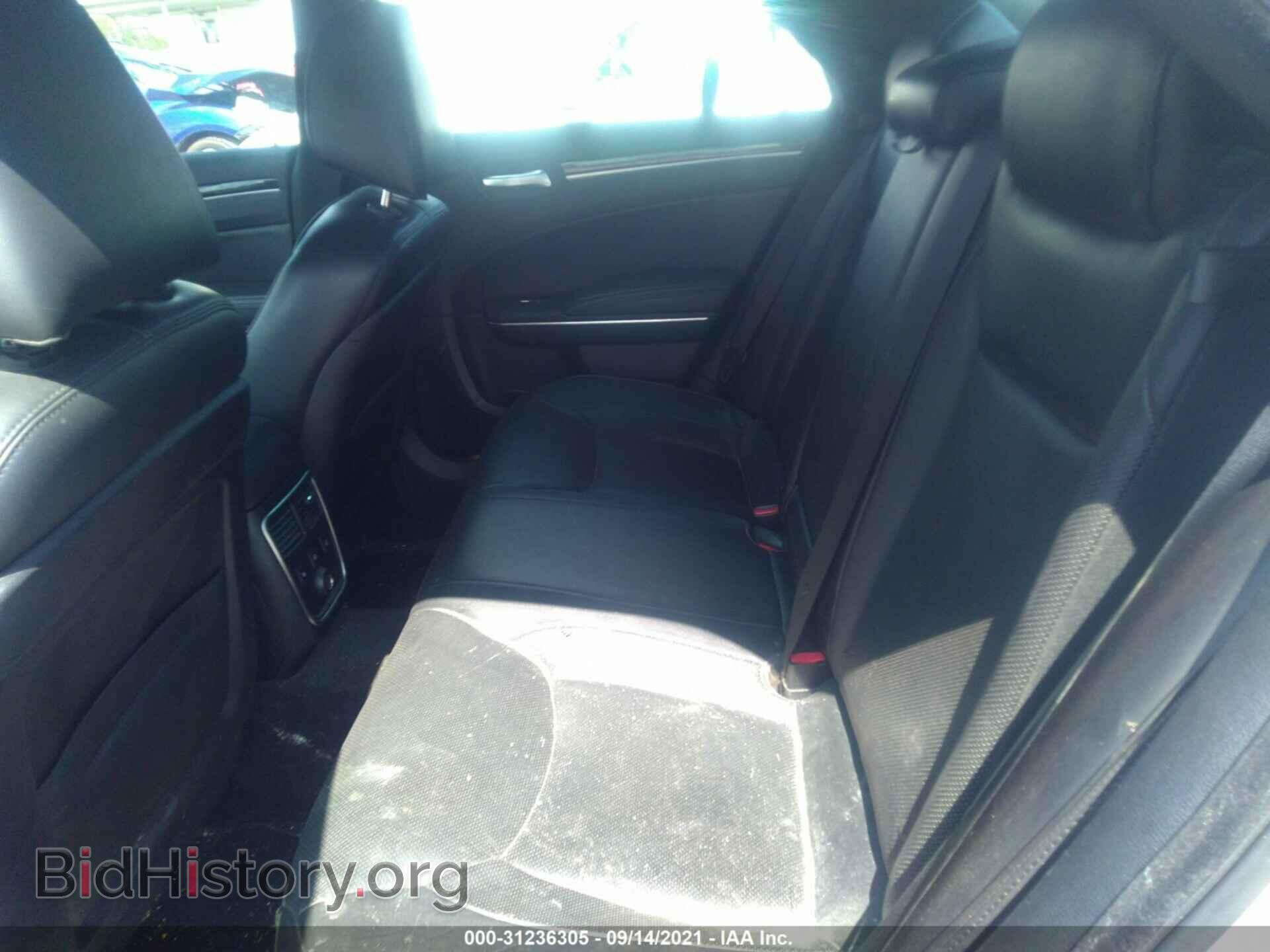 2012 CHRYSLER 300 - VIN: 2C3CCACG0CH115513 - Фото 8