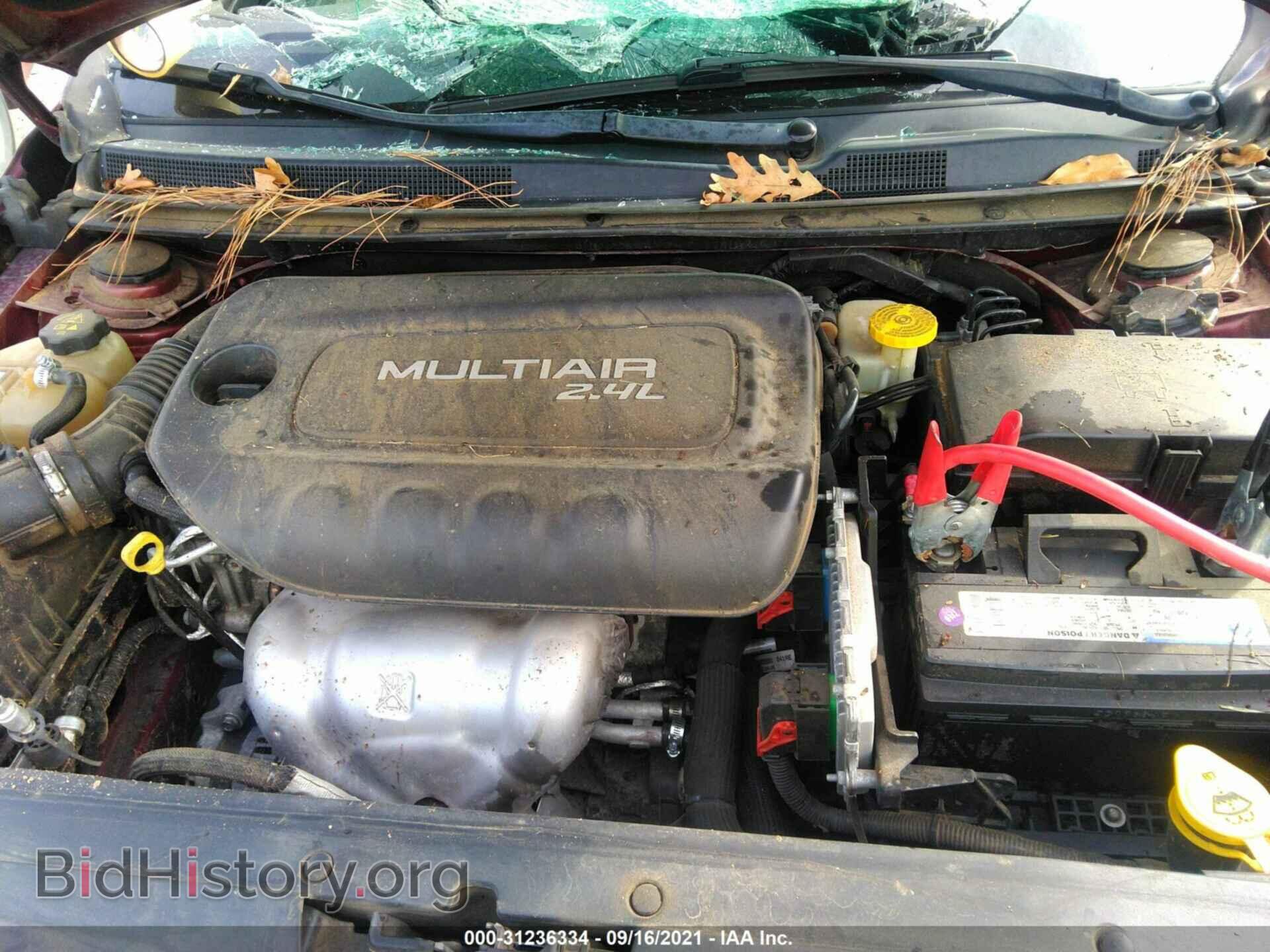 2016 CHRYSLER 200 - VIN: 1C3CCCAB9GN144234 - Фото 10
