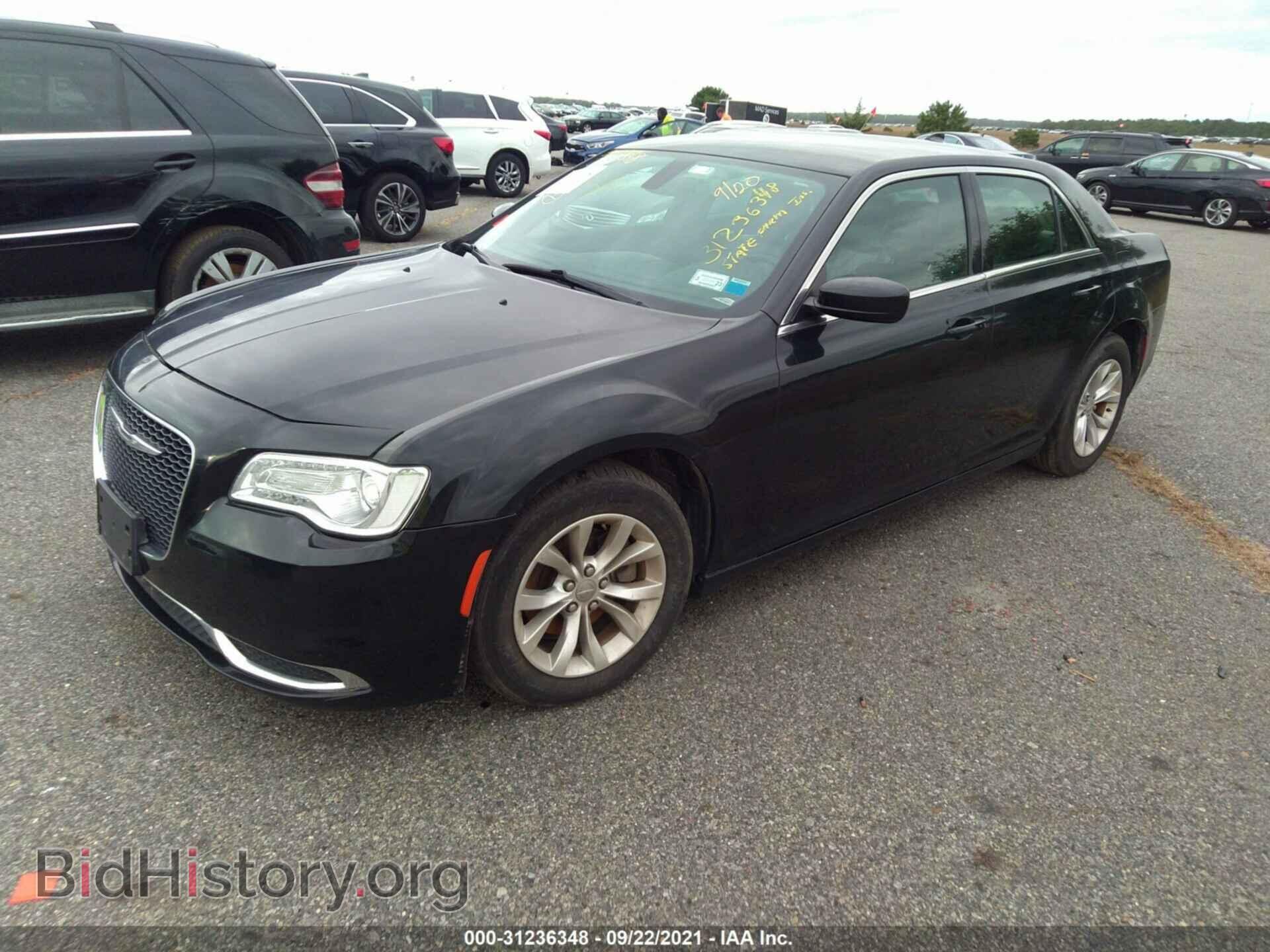 2015 CHRYSLER 300 - VIN: 2C3CCAAG6FH803216 - Фото 2