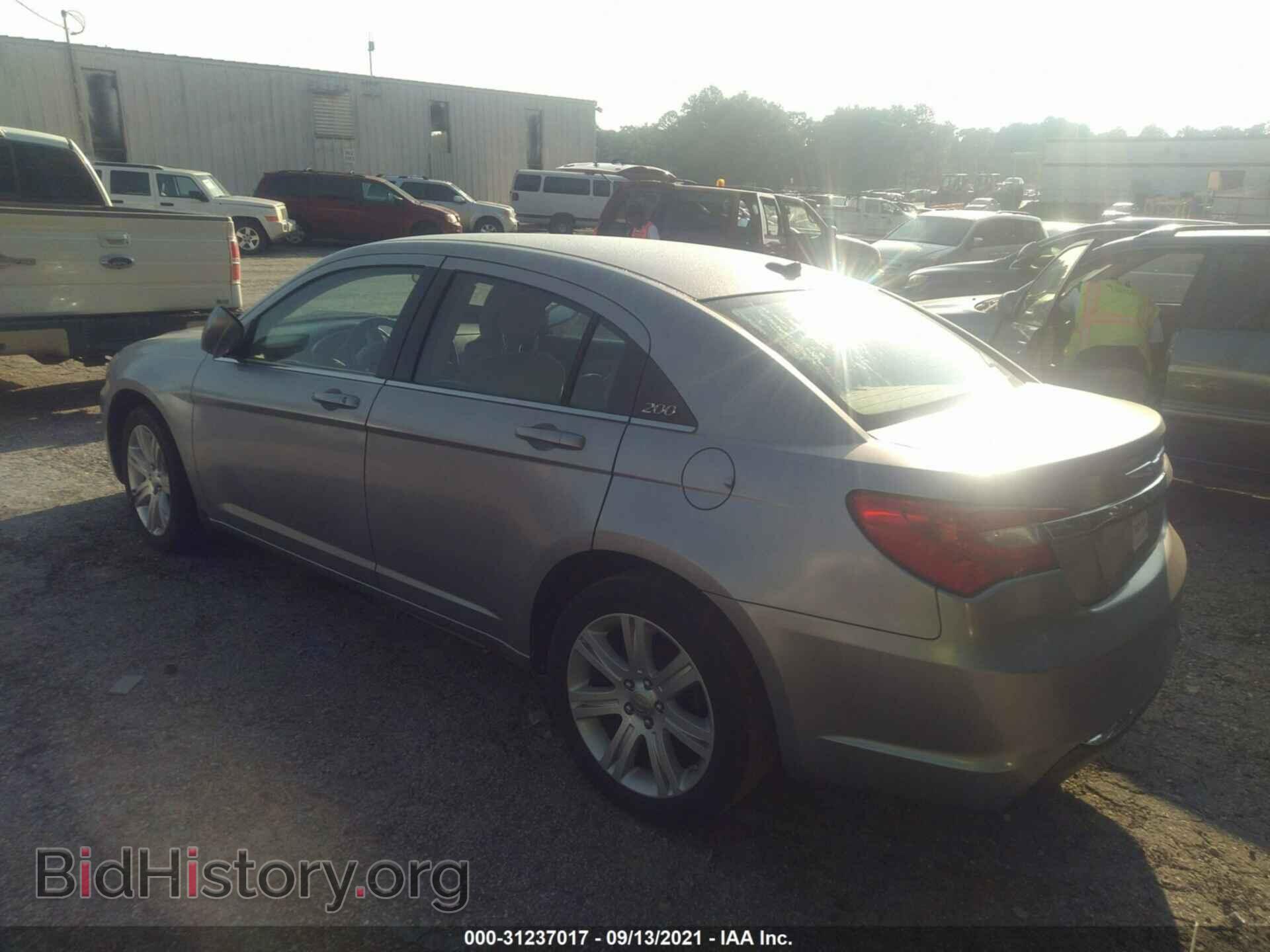 2013 CHRYSLER 200 - VIN: 1C3CCBBB0DN765480 - Фото 3