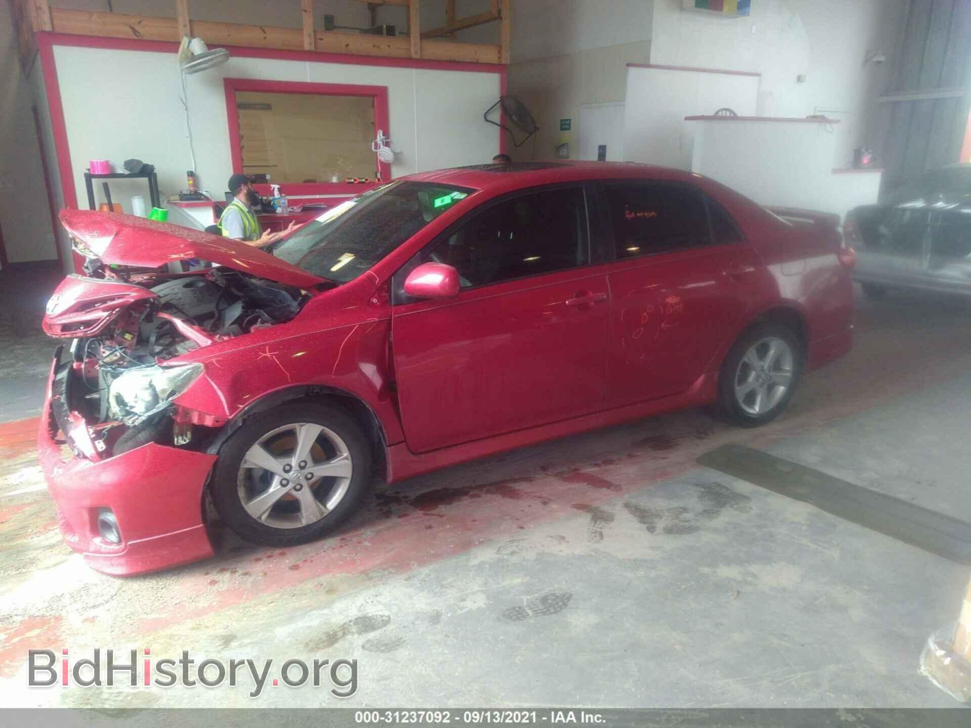 2011 TOYOTA COROLLA - VIN: 2T1BU4EE8BC684989 - Фото 2