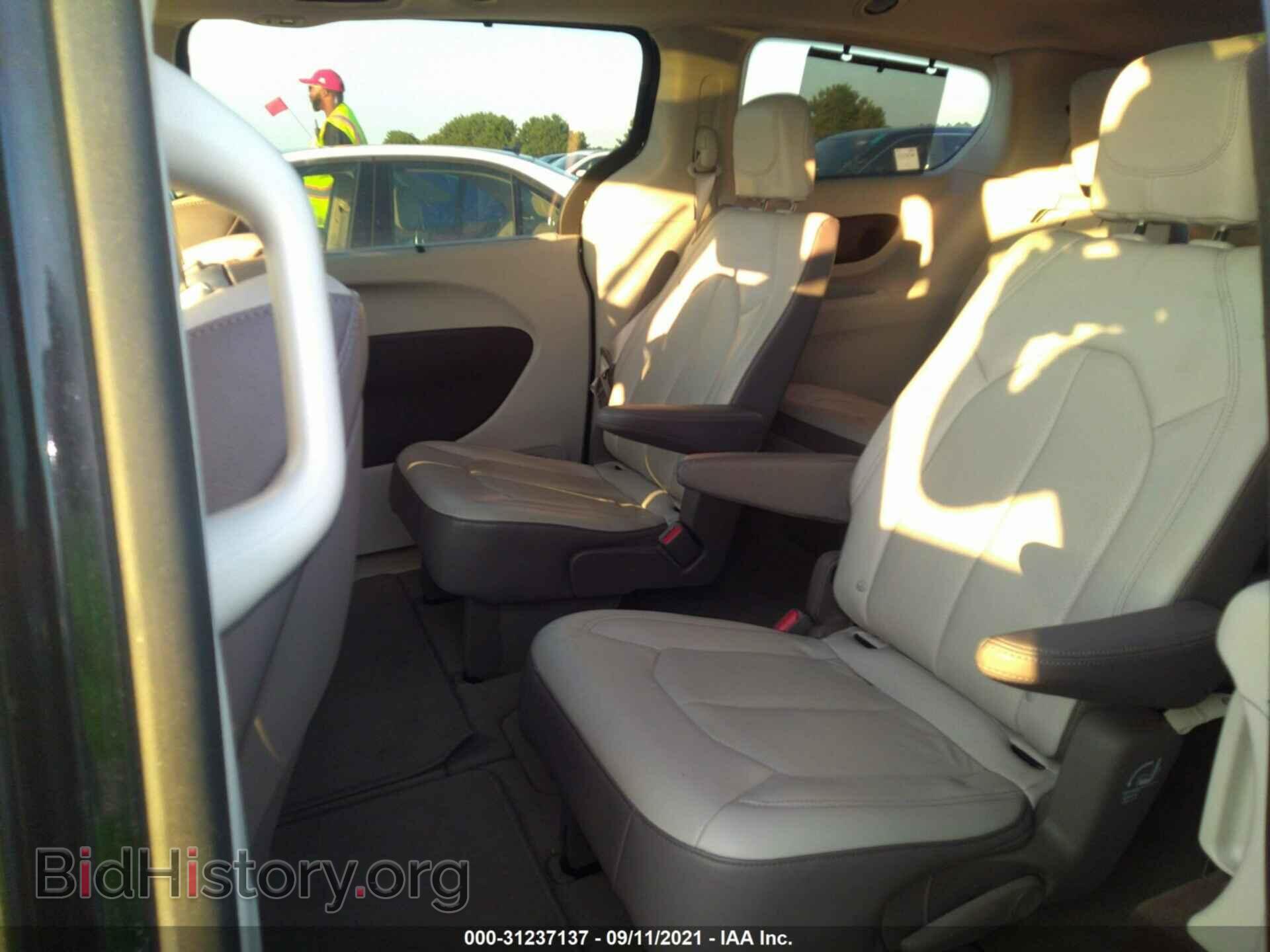 2019 CHRYSLER PACIFICA - VIN: 2C4RC1EGXKR604481 - Фото 8