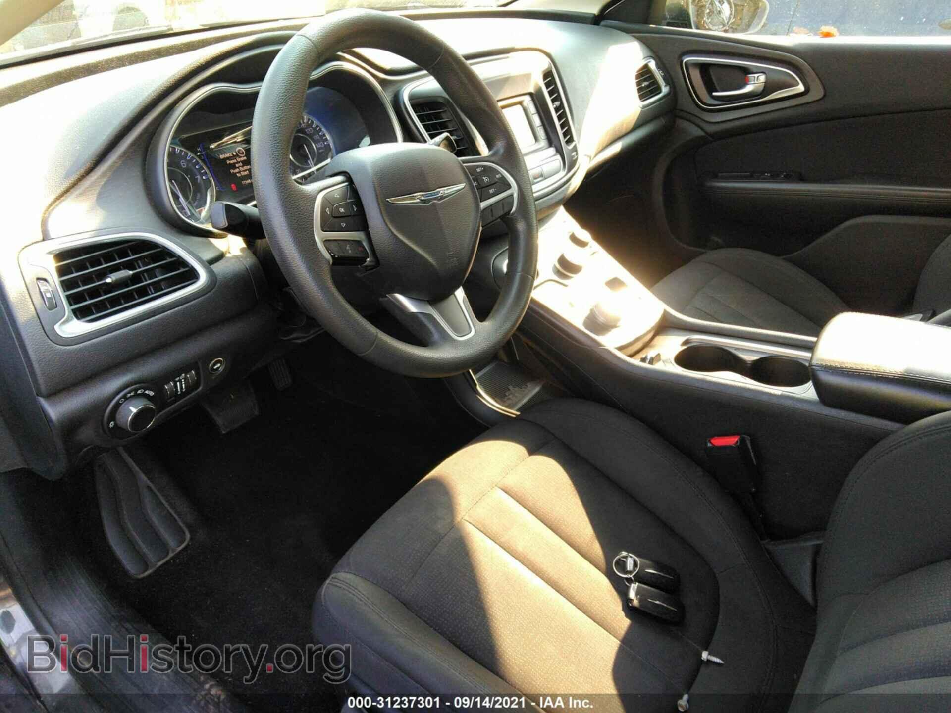 2016 CHRYSLER 200 - VIN: 1C3CCCAB3GN166293 - Фото 5