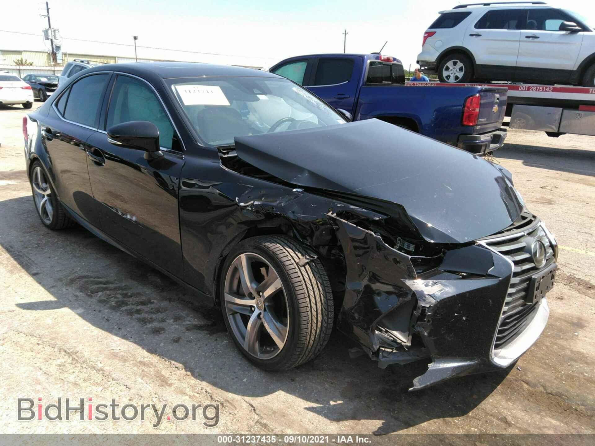 Photo JTHBA1D22H5039998 - LEXUS IS 2017