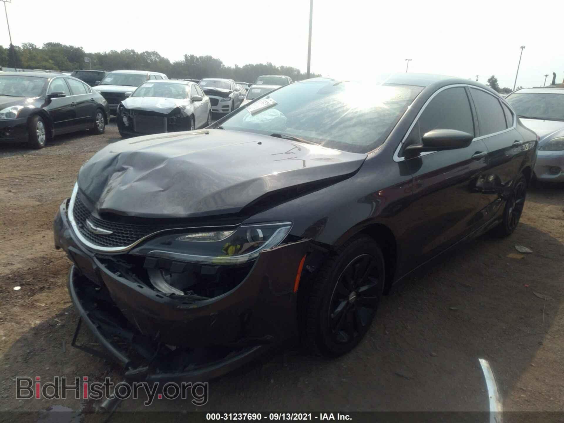 2016 CHRYSLER 200 - VIN: 1C3CCCFB1GN194196 - Фото 2