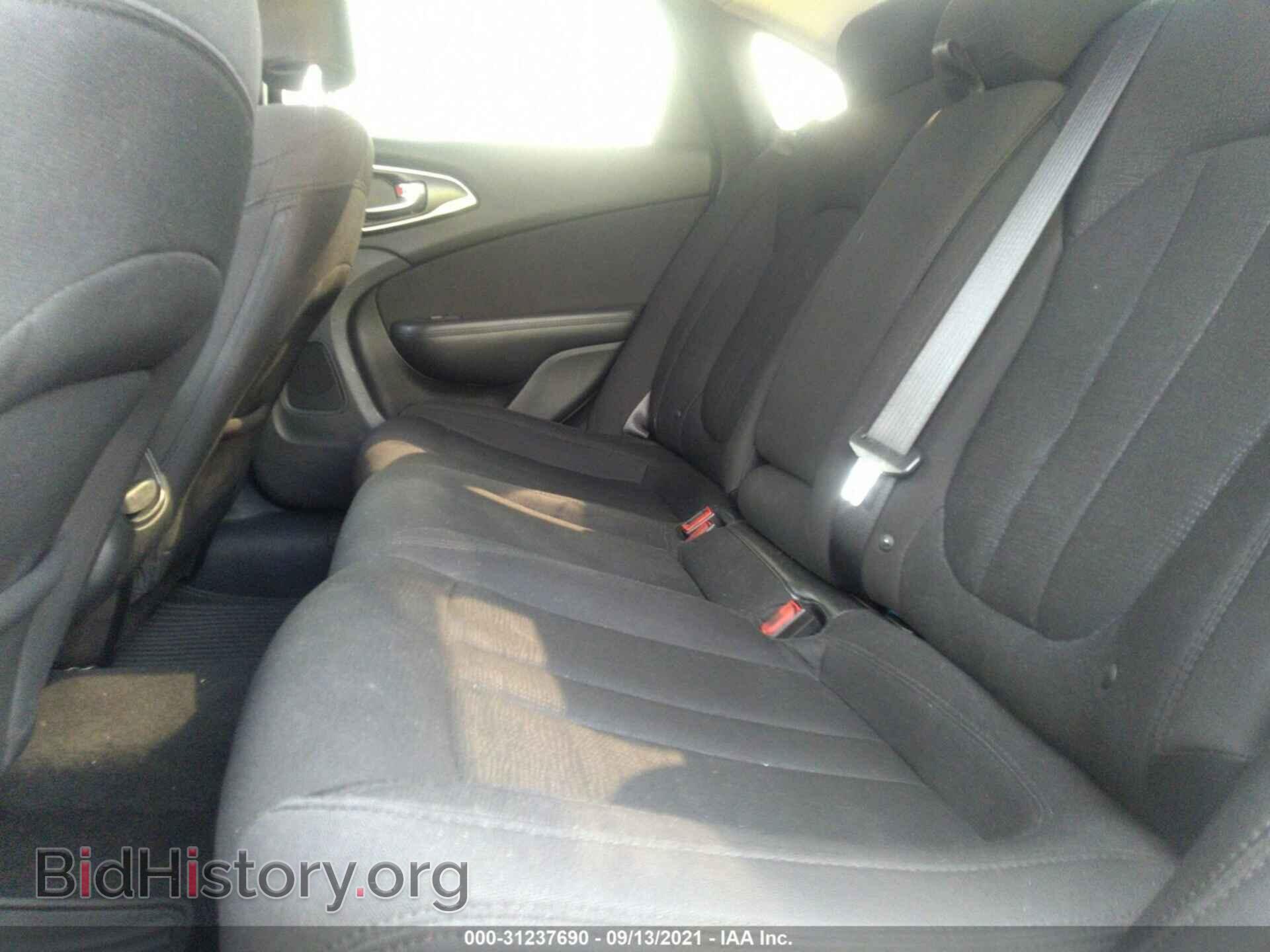 2016 CHRYSLER 200 - VIN: 1C3CCCFB1GN194196 - Фото 8