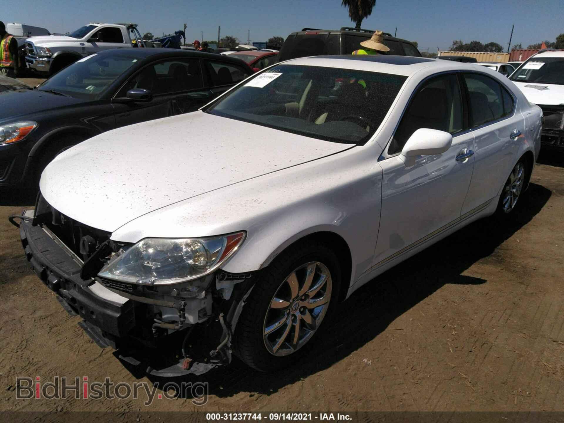 2007 LEXUS LS 460 - VIN: JTHBL46F275037744 - Photo 2