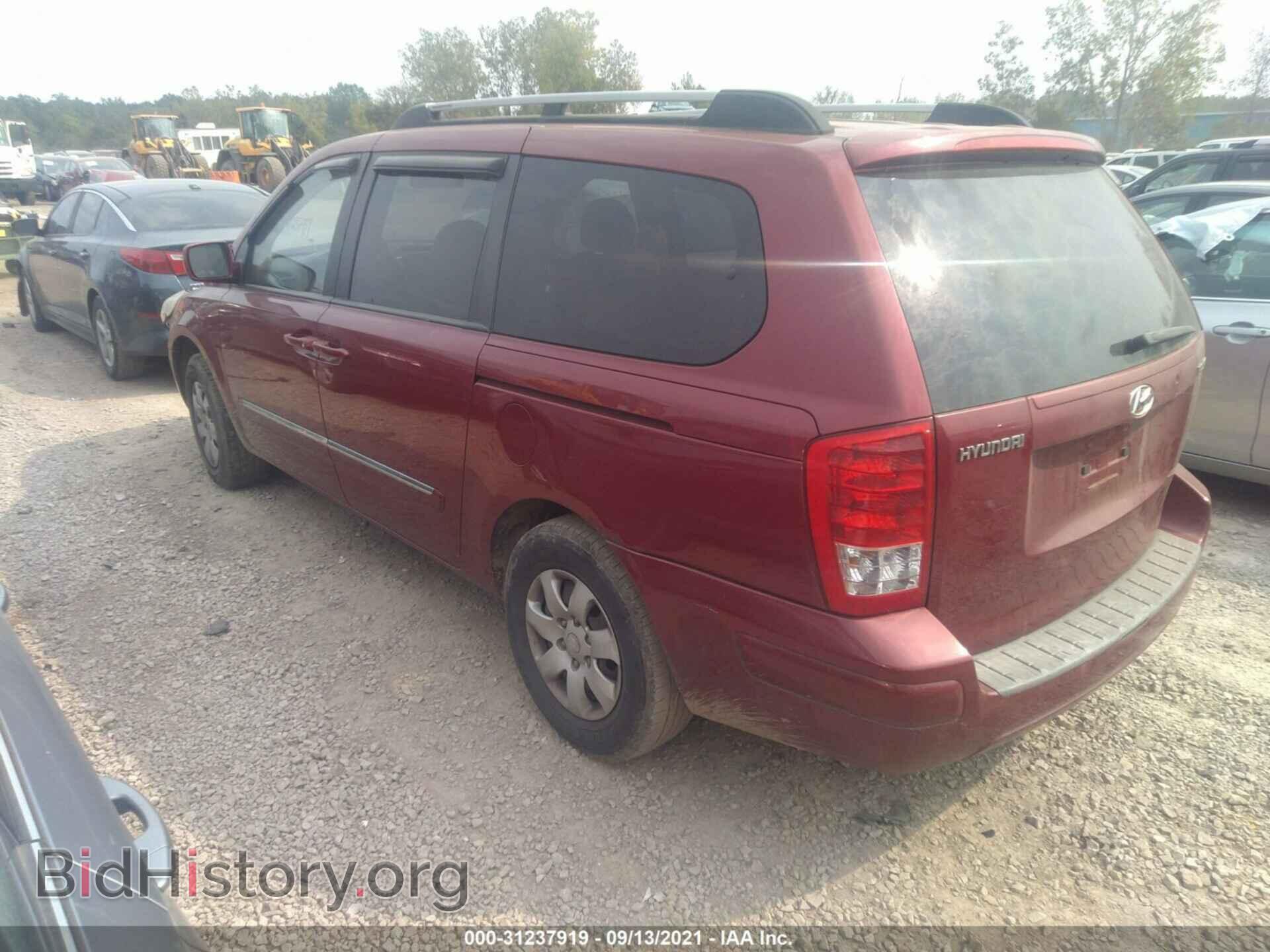 2007 HYUNDAI ENTOURAGE - VIN: KNDMC233376018736 - Фото 3