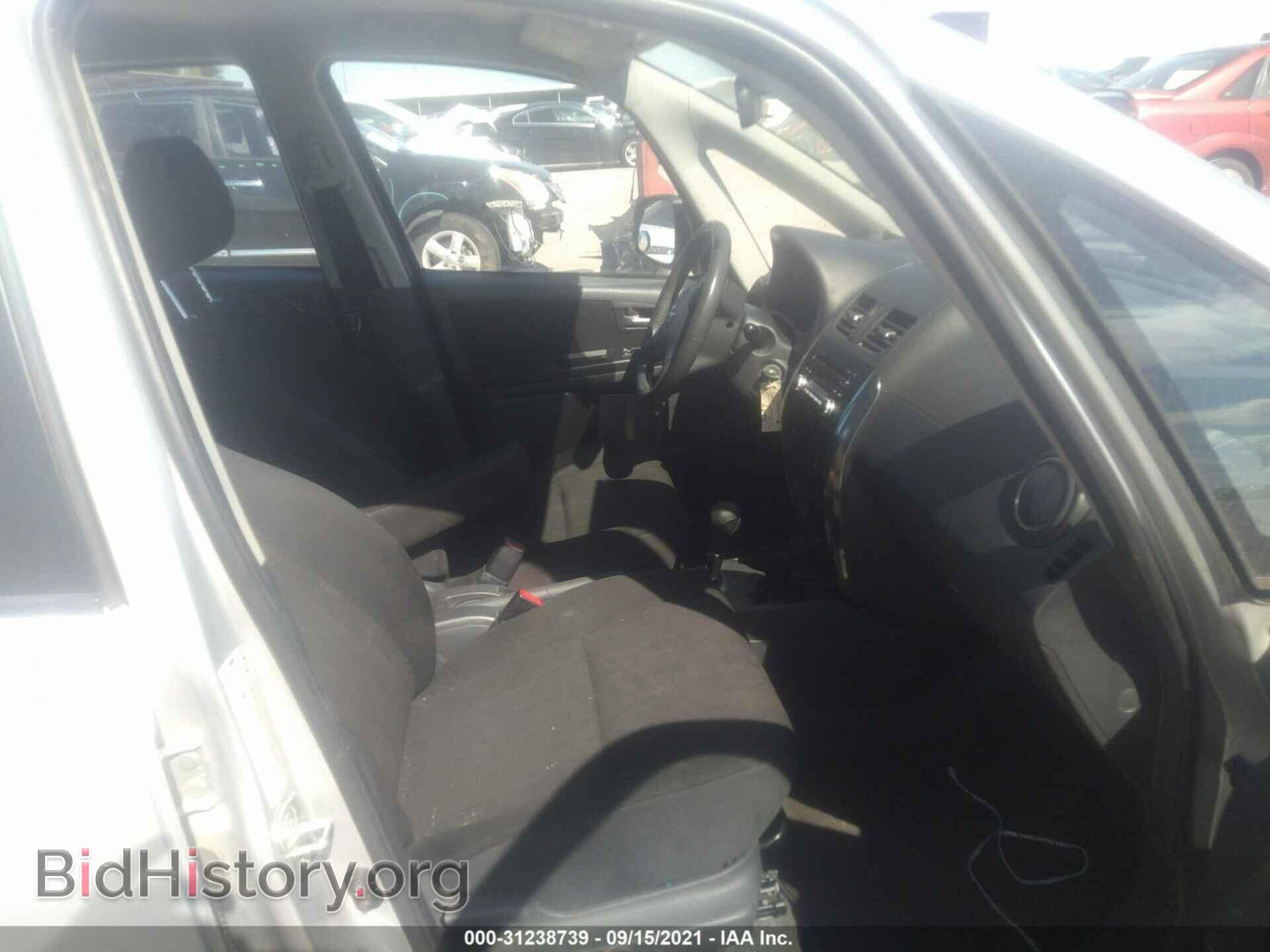 2010 SUZUKI SX4 - VIN: JS2YB5A3XA6301236 - Фото 5