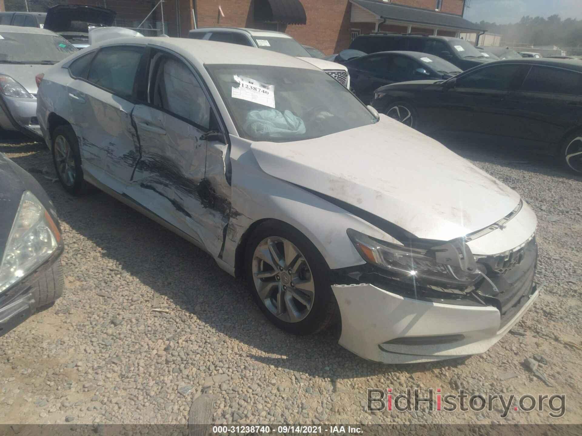 Photo 1HGCV1F19KA107096 - HONDA ACCORD SEDAN 2019