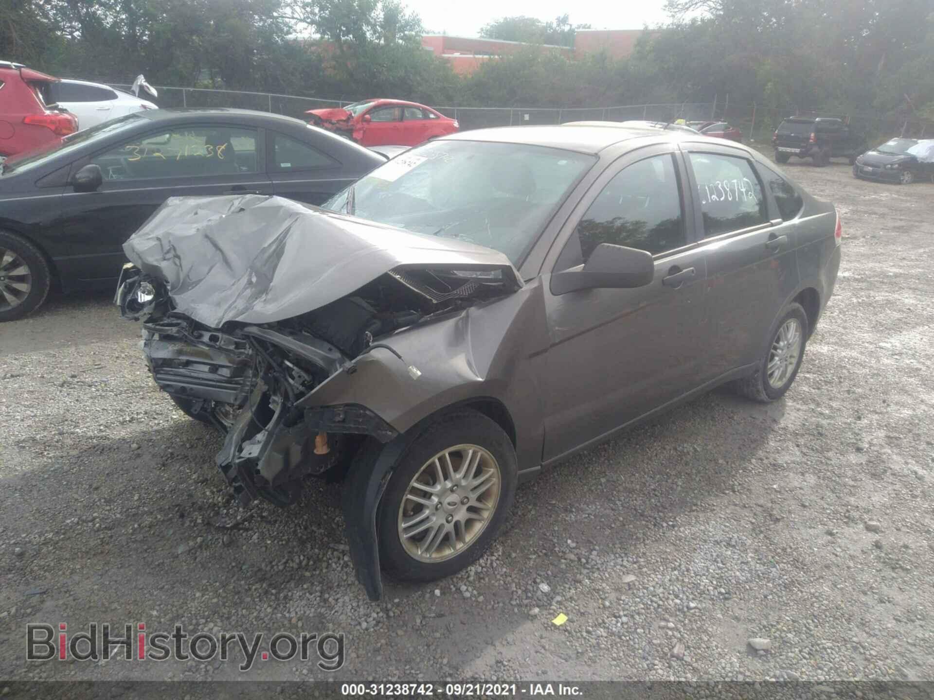 2009 FORD FOCUS - VIN: 1FAHP35N39W227686 - Фото 2