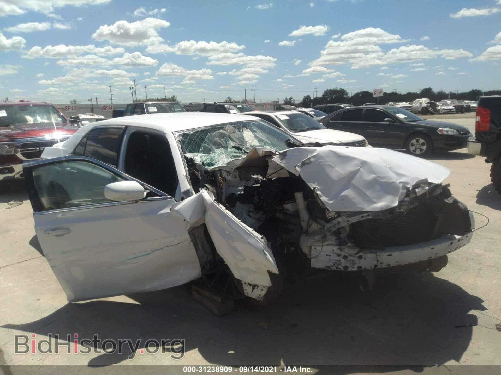 Photo 2C3CCAAG9DH589335 - CHRYSLER 300 2013