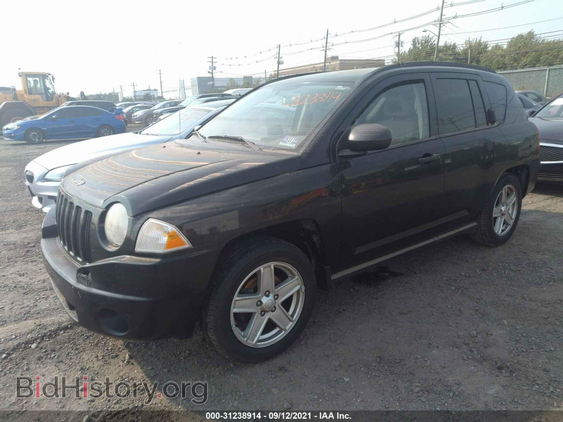 2007 JEEP COMPASS - VIN: 1J8FT47W77D145762 - Фото 2