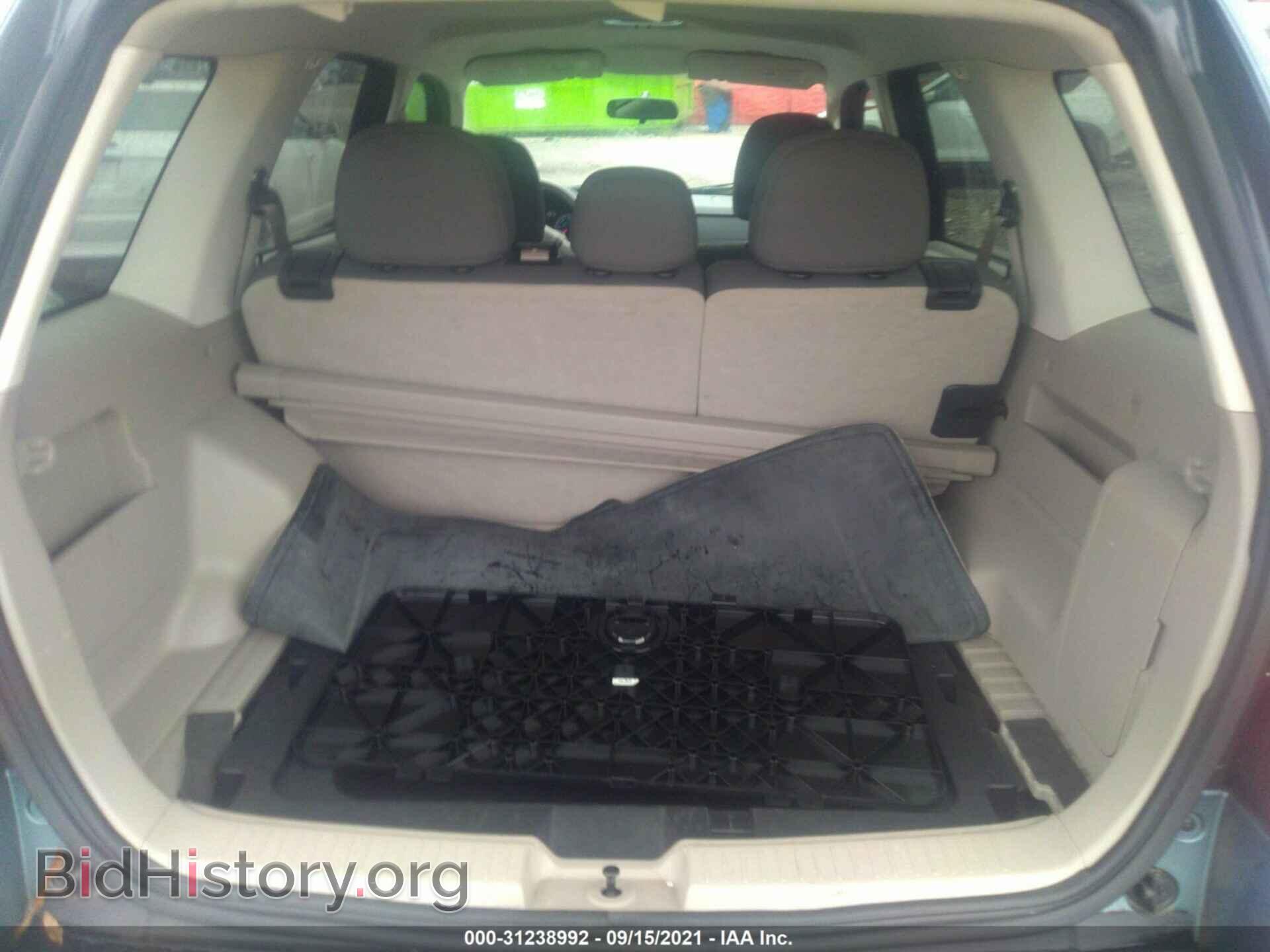 2011 FORD ESCAPE - VIN: 1FMCU0C77BKA07444 - Фото 6