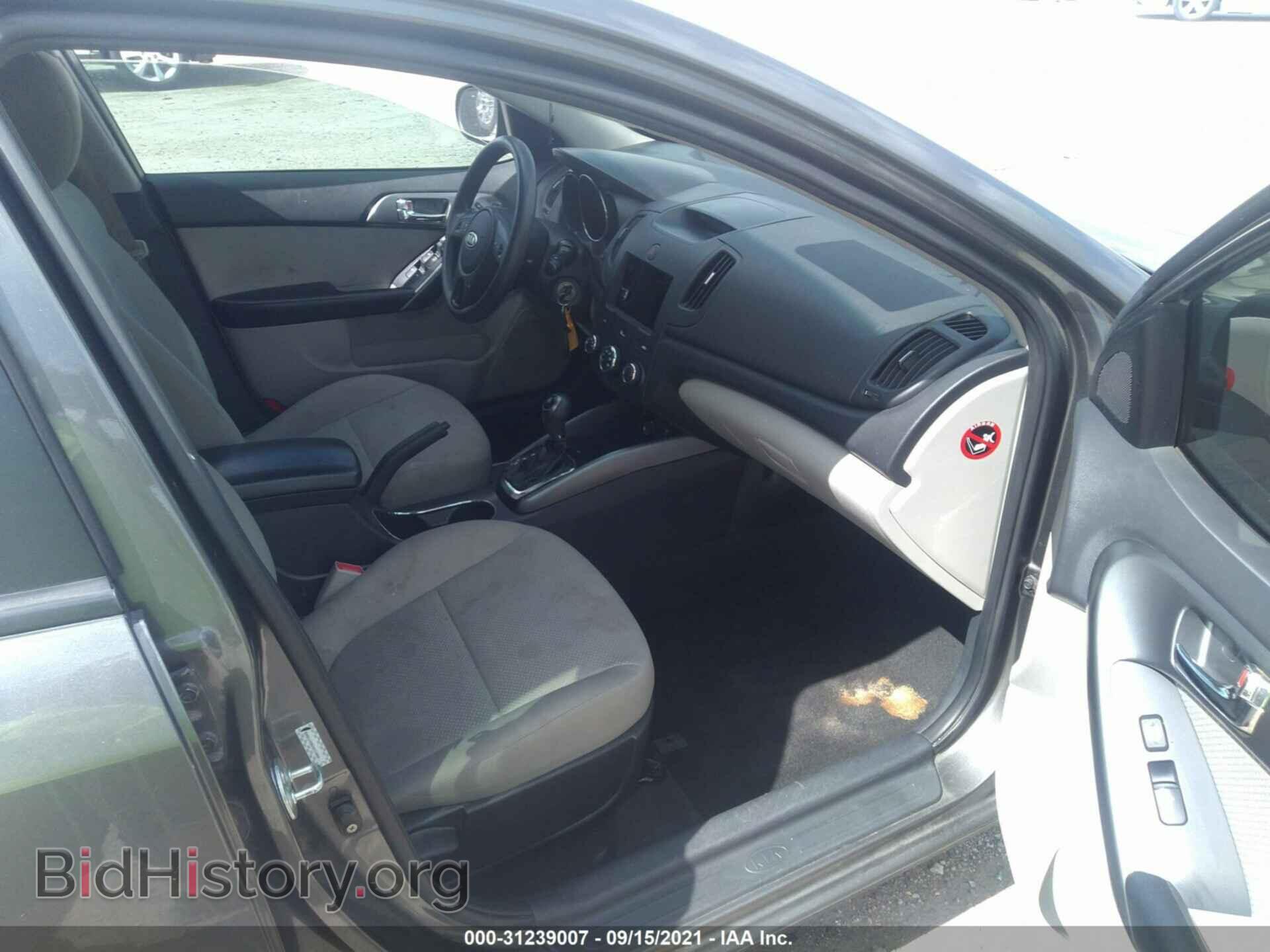 2013 KIA FORTE - VIN: KNAFU4A26D5719460 - Фото 5