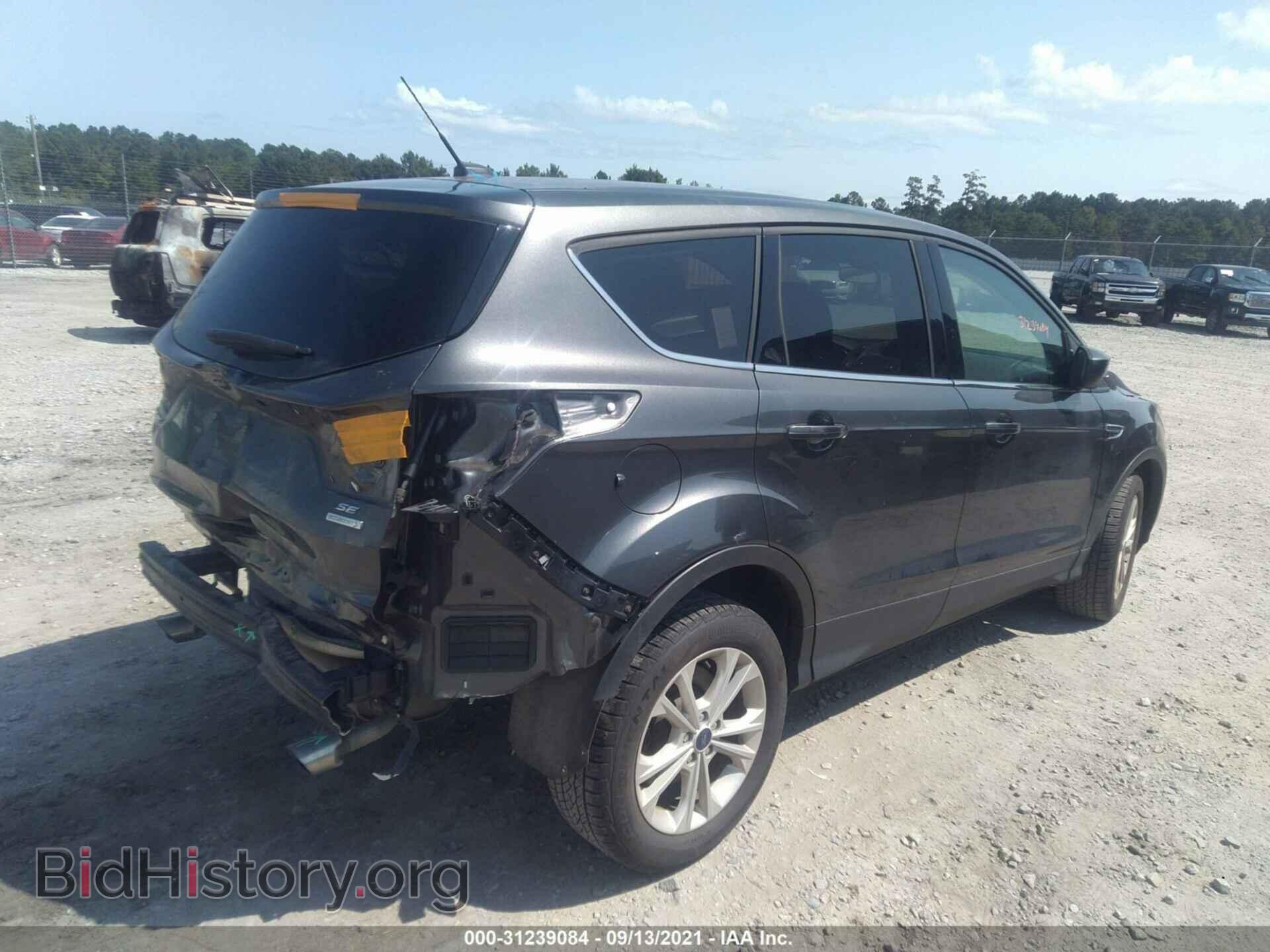 2017 FORD ESCAPE - VIN: 1FMCU0GD2HUD09348 - Фото 4