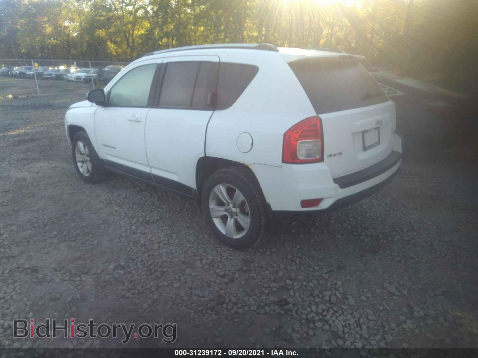 2011 JEEP COMPASS - VIN: 1J4NF1FB7BD277124 - Фото 3