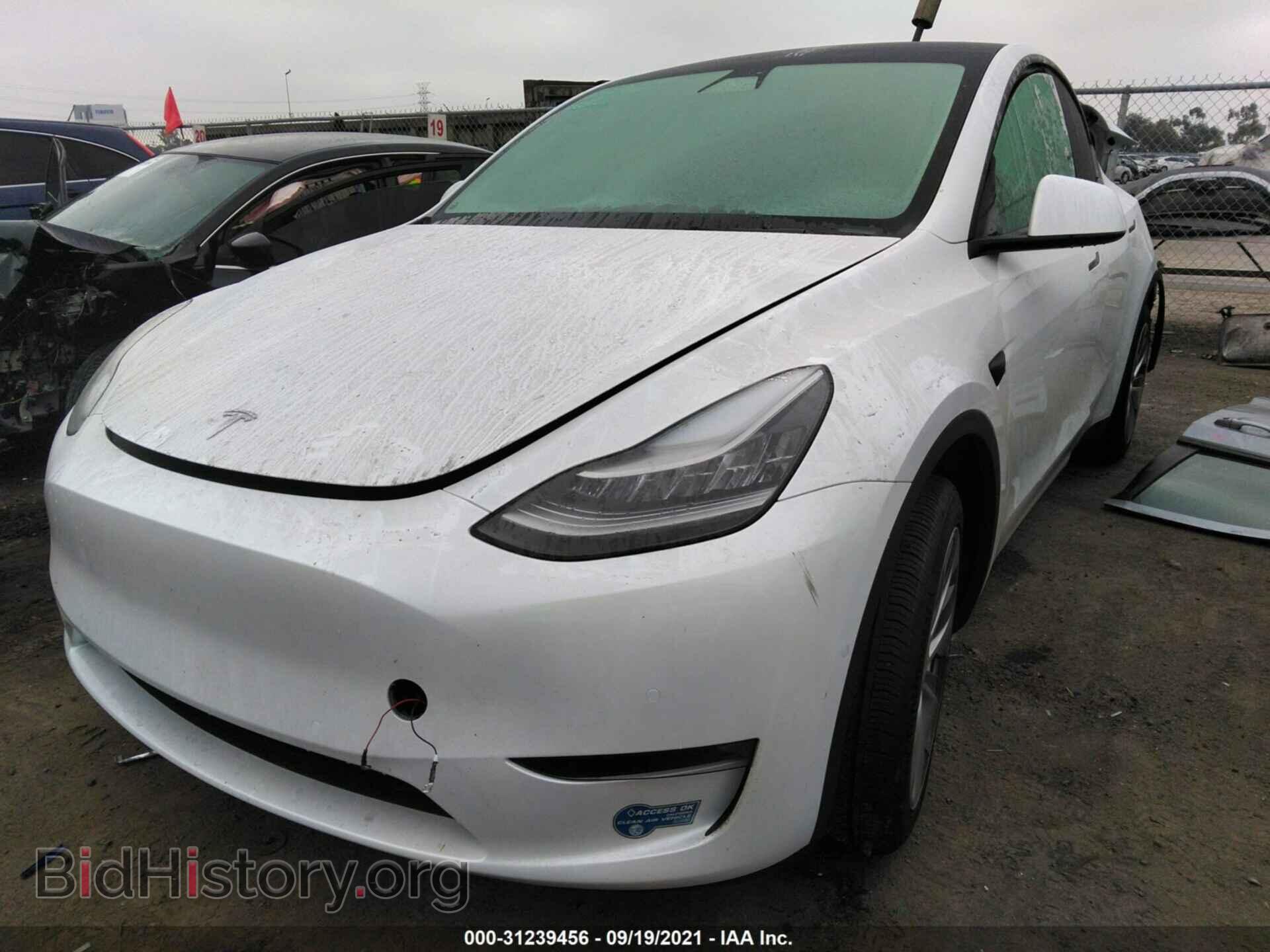 2021 TESLA MODEL Y - VIN: 5YJYGDED0MF107767 - Photo 2