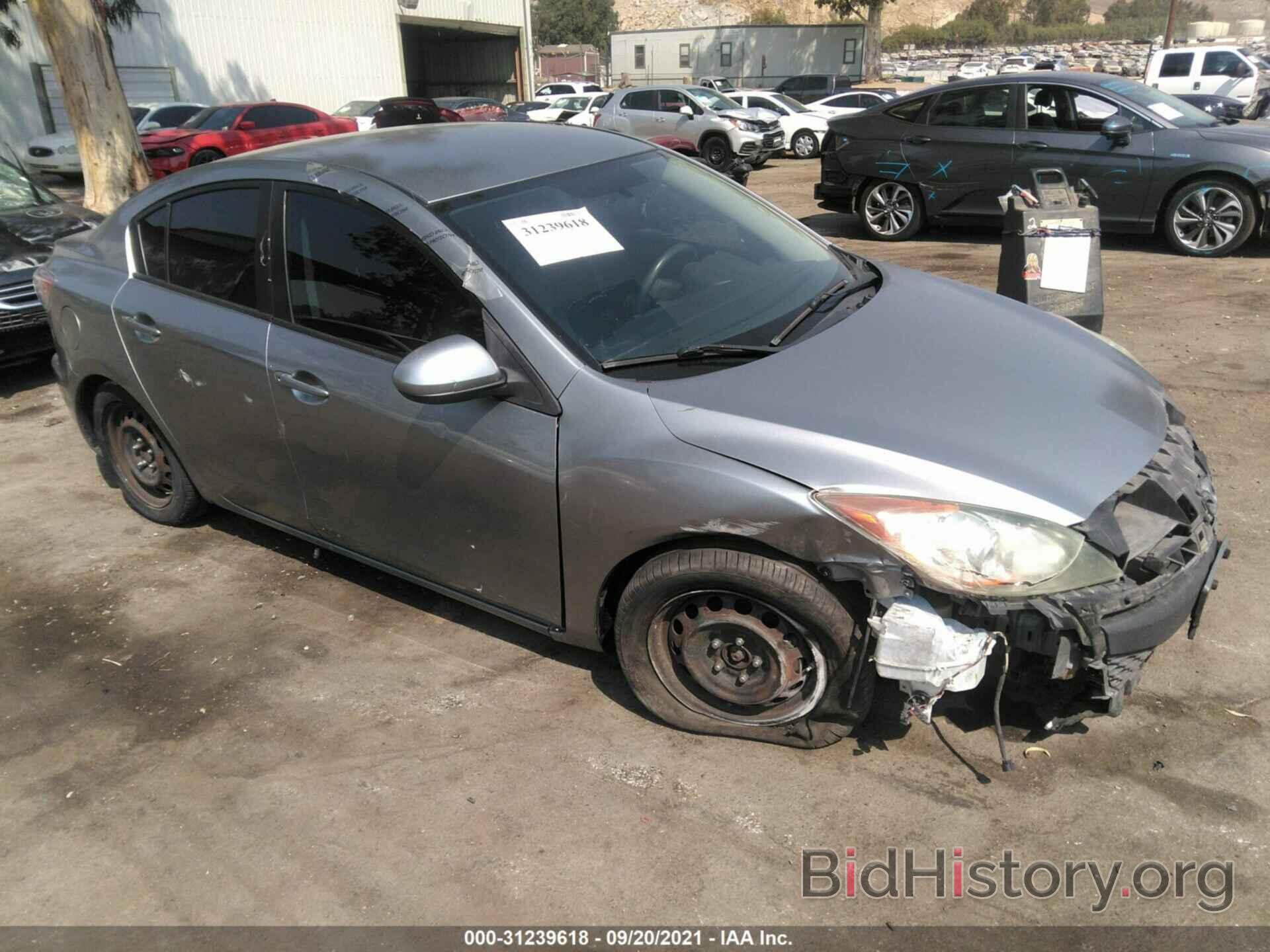 Photo JM1BL1TG3D1712422 - MAZDA MAZDA3 2013