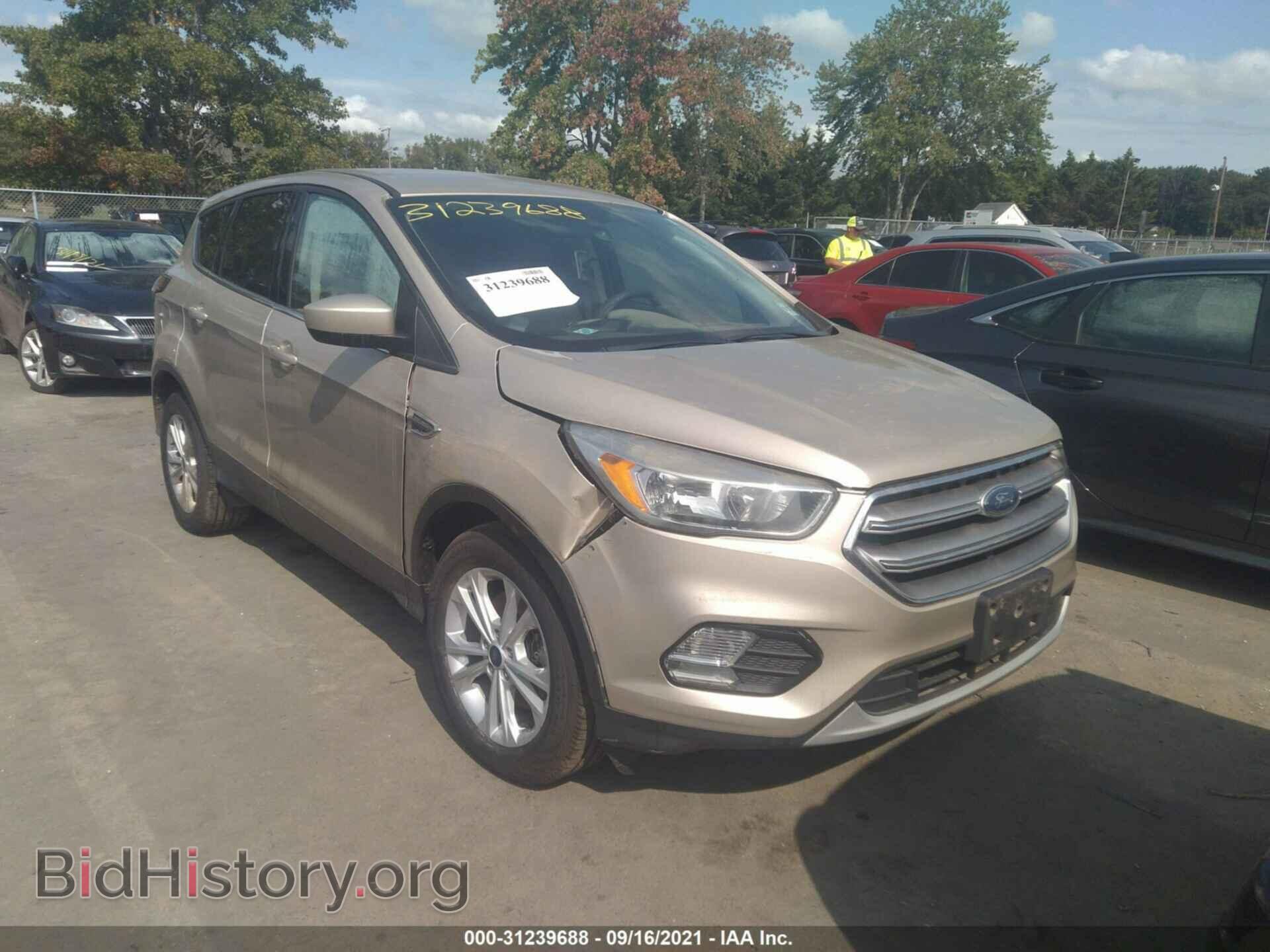 Фотография 1FMCU9G98HUA08390 - FORD ESCAPE 2017