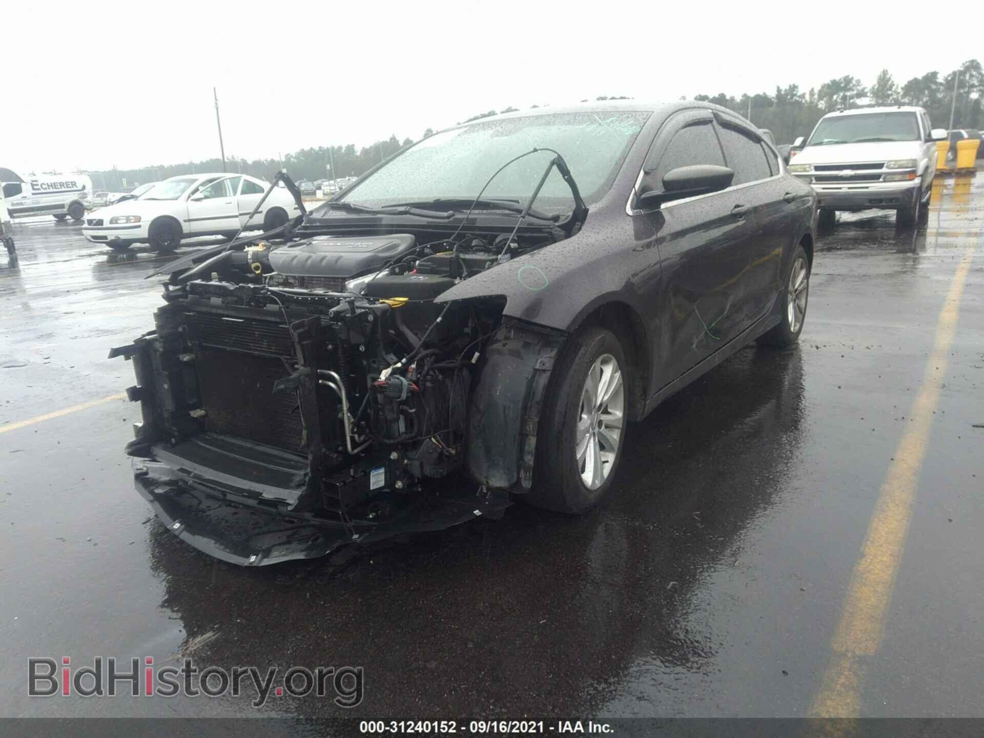 2016 CHRYSLER 200 - VIN: 1C3CCCAB7GN145009 - Photo 2