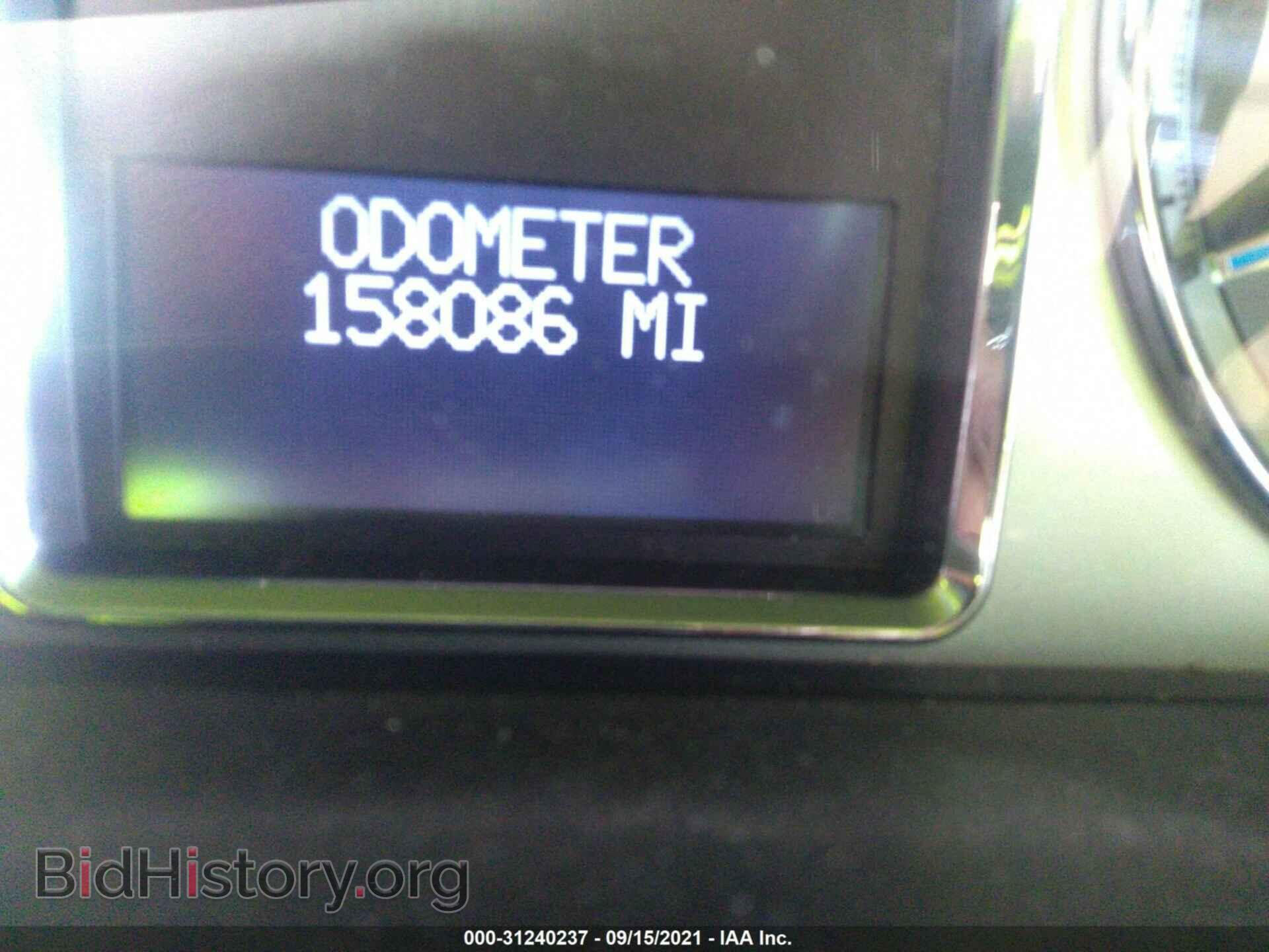 2011 CADILLAC ESCALADE - VIN: 1GYS3CEF2BR162719 - Фото 7