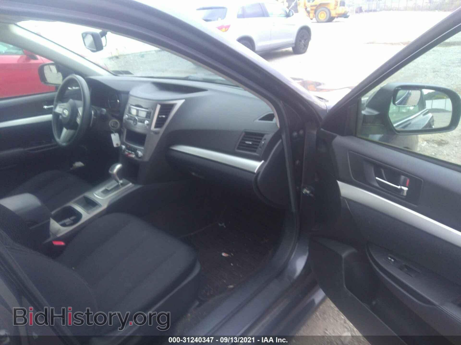 2011 SUBARU LEGACY - VIN: 4S3BMBA65B3256213 - Фото 5