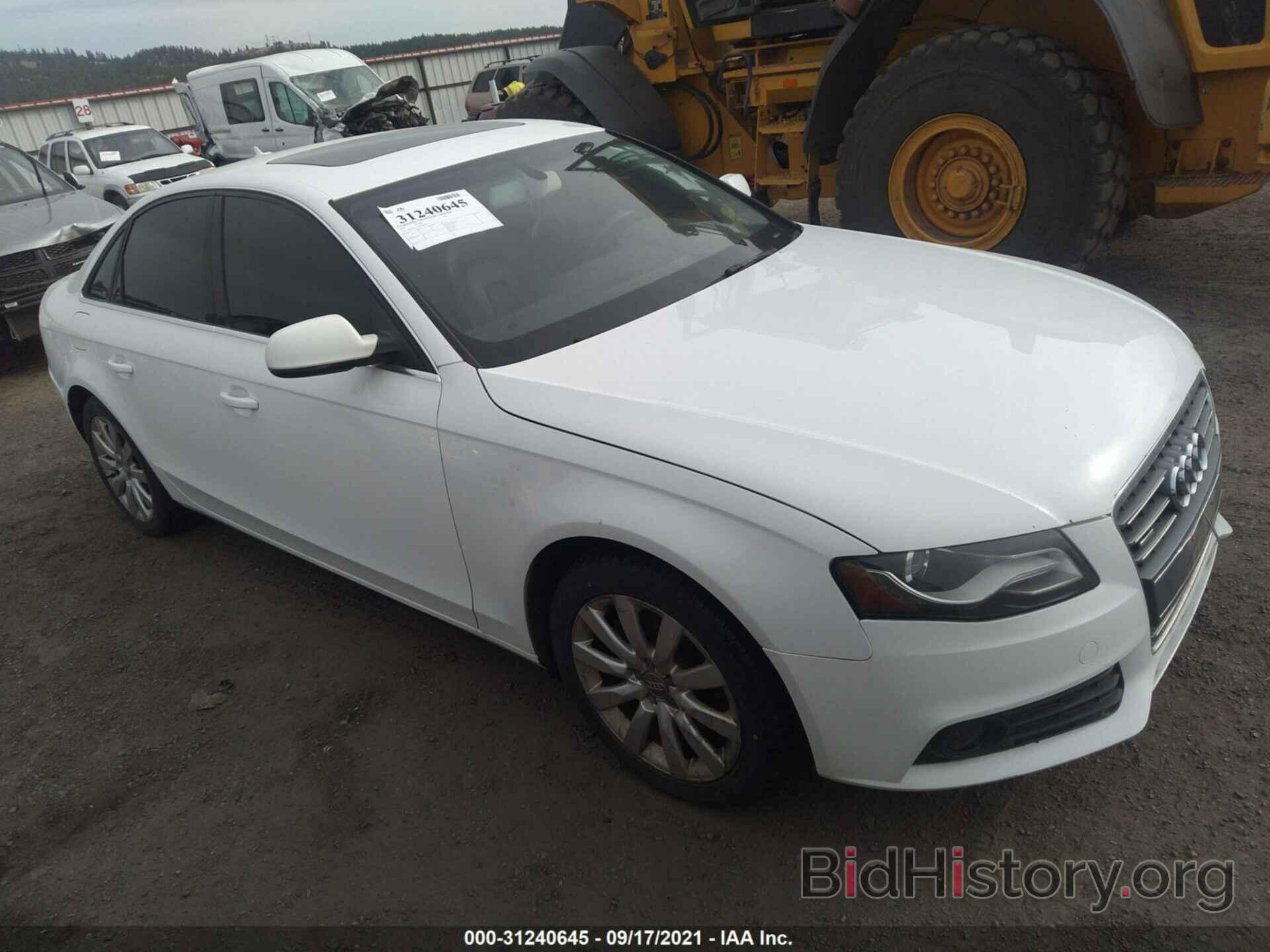 Photo WAUBFAFL2CN009513 - AUDI A4 2012