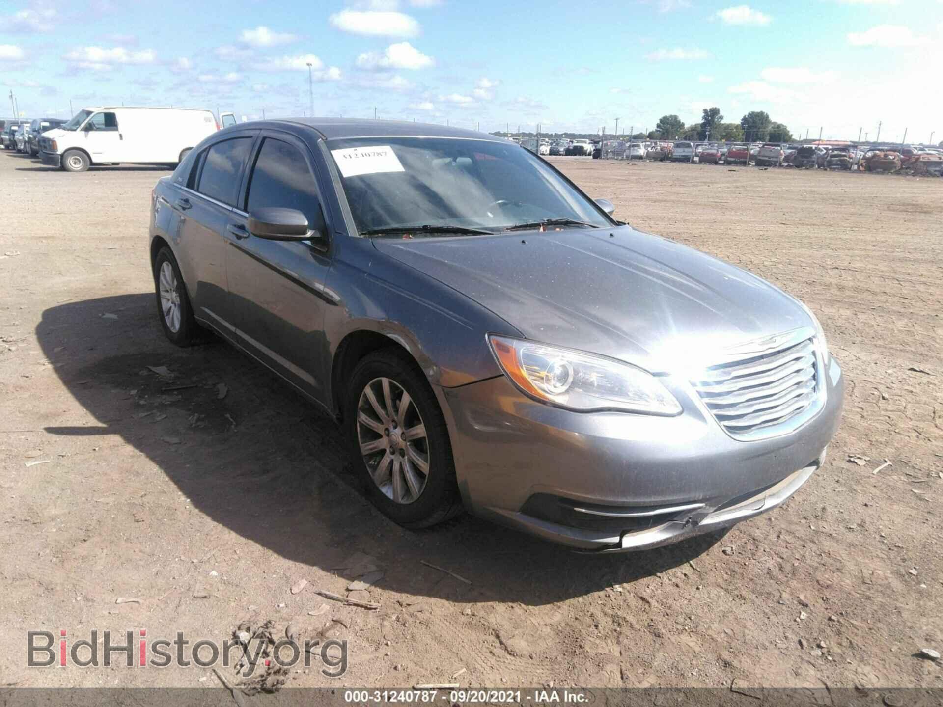 Фотография 1C3CCBBBXDN588825 - CHRYSLER 200 2013
