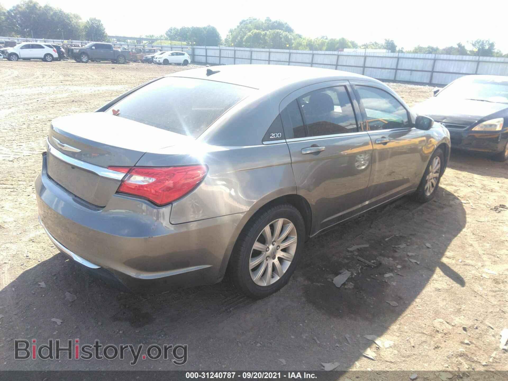 2013 CHRYSLER 200 - VIN: 1C3CCBBBXDN588825 - Фото 4