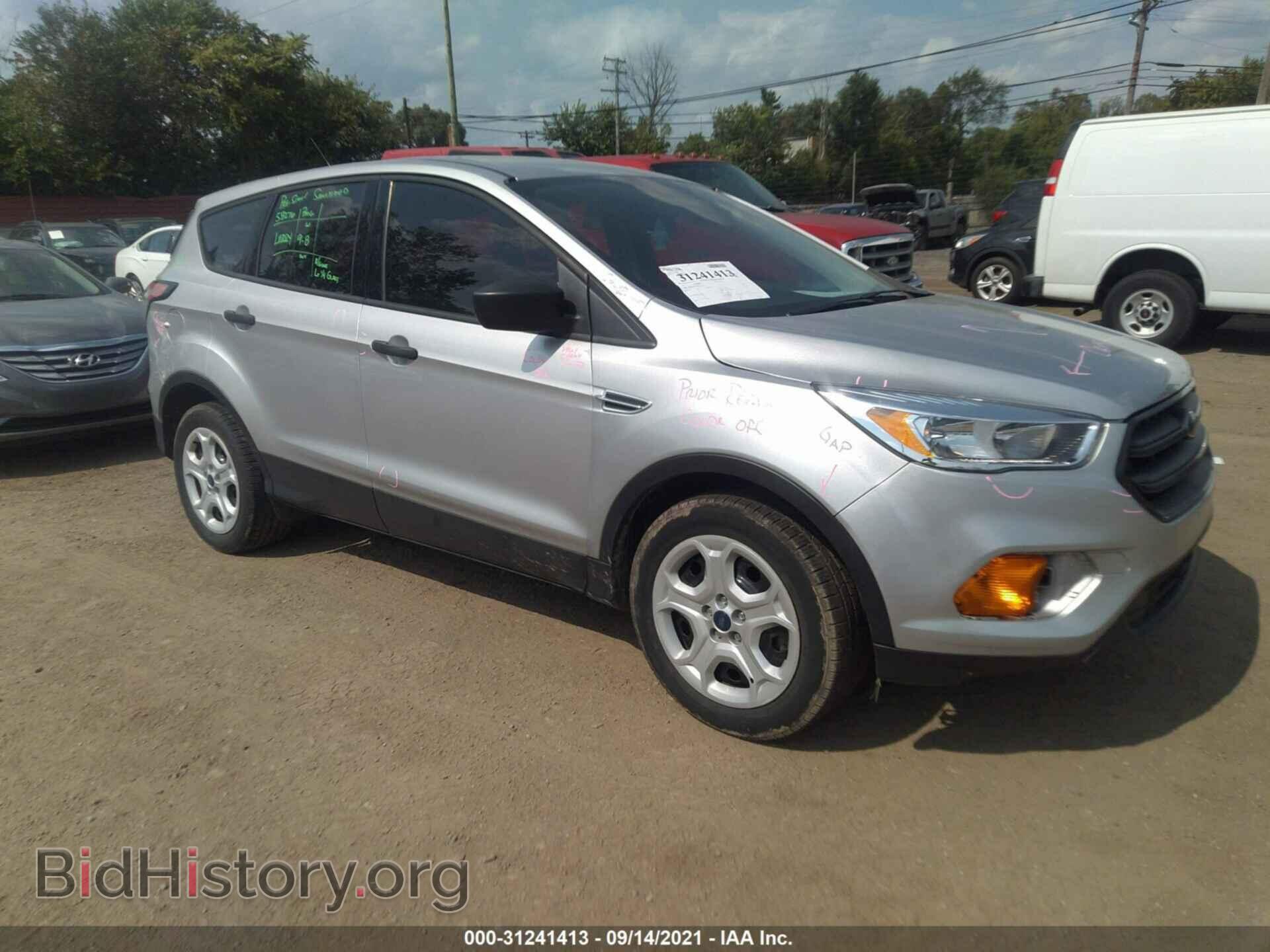 Фотография 1FMCU0F79HUC49354 - FORD ESCAPE 2017