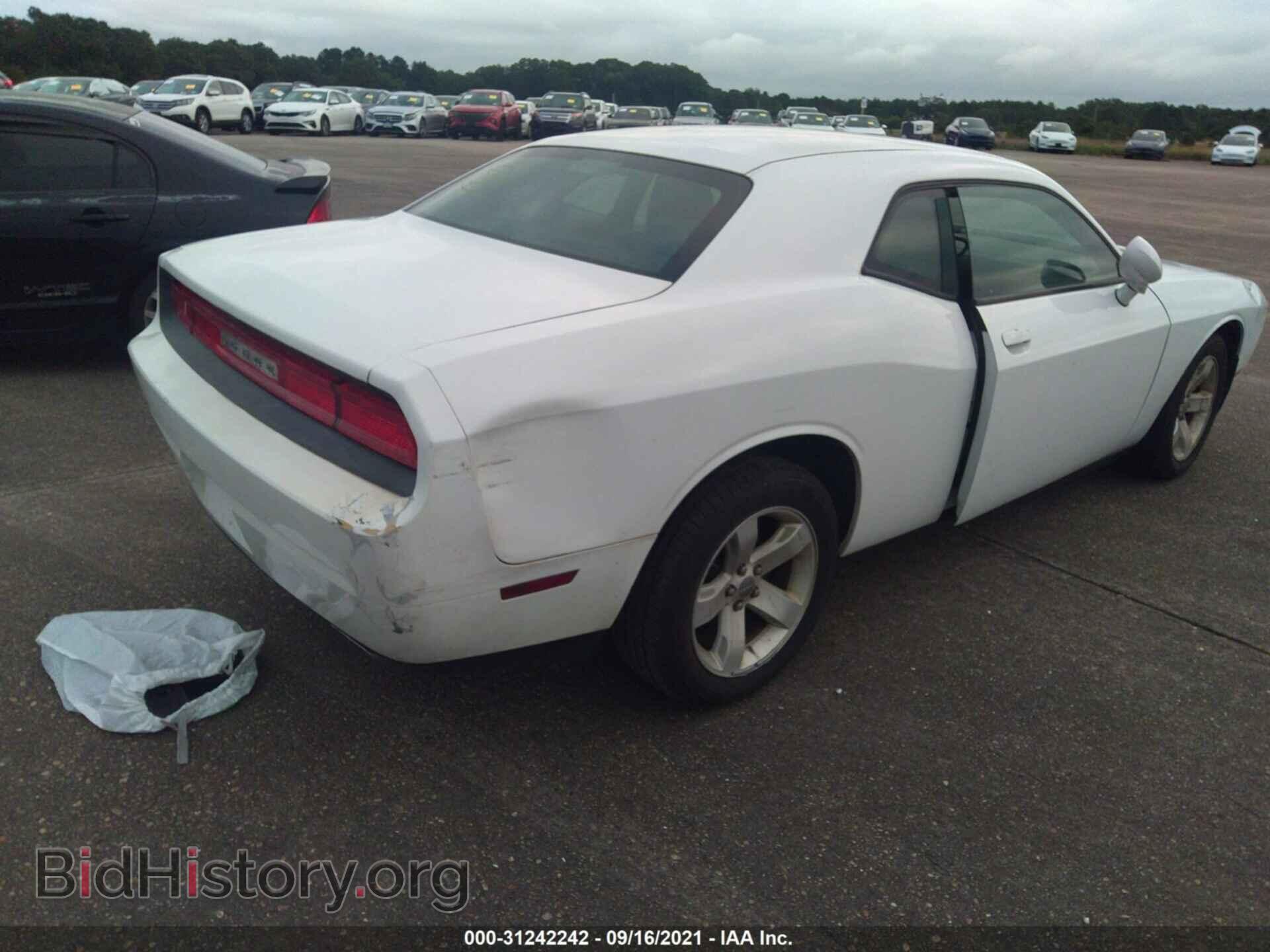 2014 DODGE CHALLENGER - VIN: 2C3CDYAG9EH214455 - Фото 4