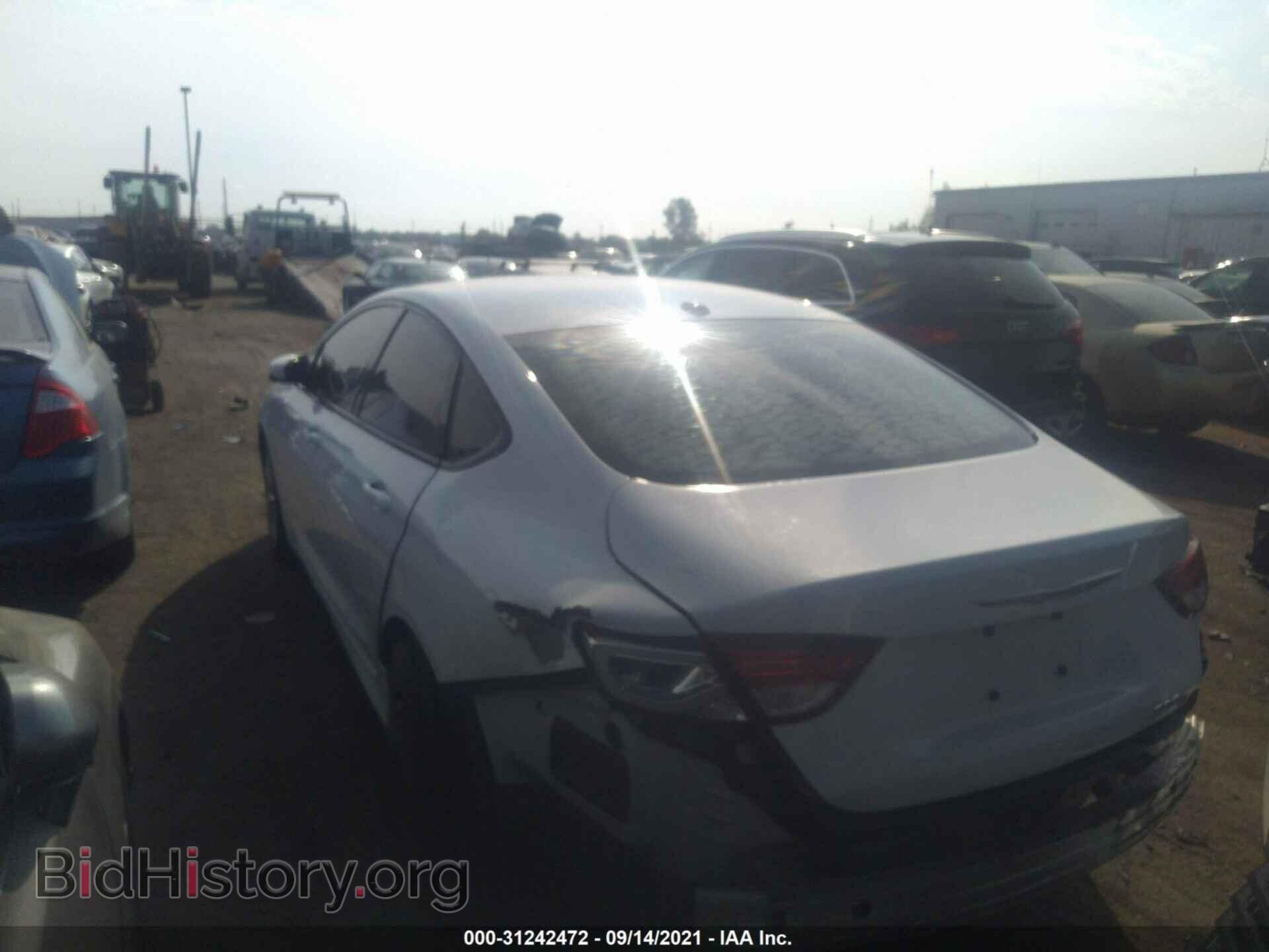 2016 CHRYSLER 200 - VIN: 1C3CCCBB8GN125141 - Photo 3