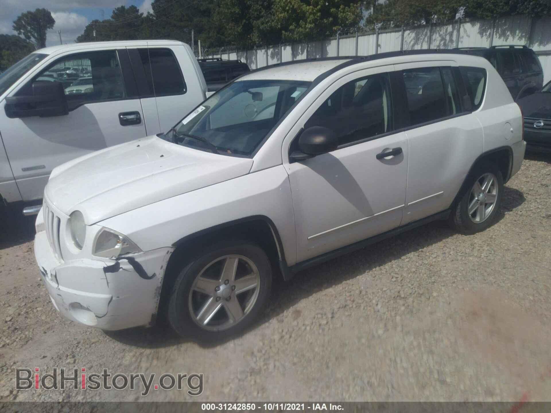 2009 JEEP COMPASS - VIN: 1J4FT47B29D184454 - Фото 2