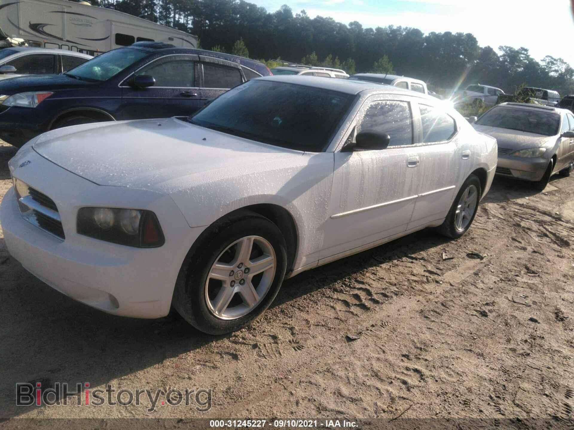 2008 DODGE CHARGER - VIN: 2B3KA33G28H126482 - Фото 2