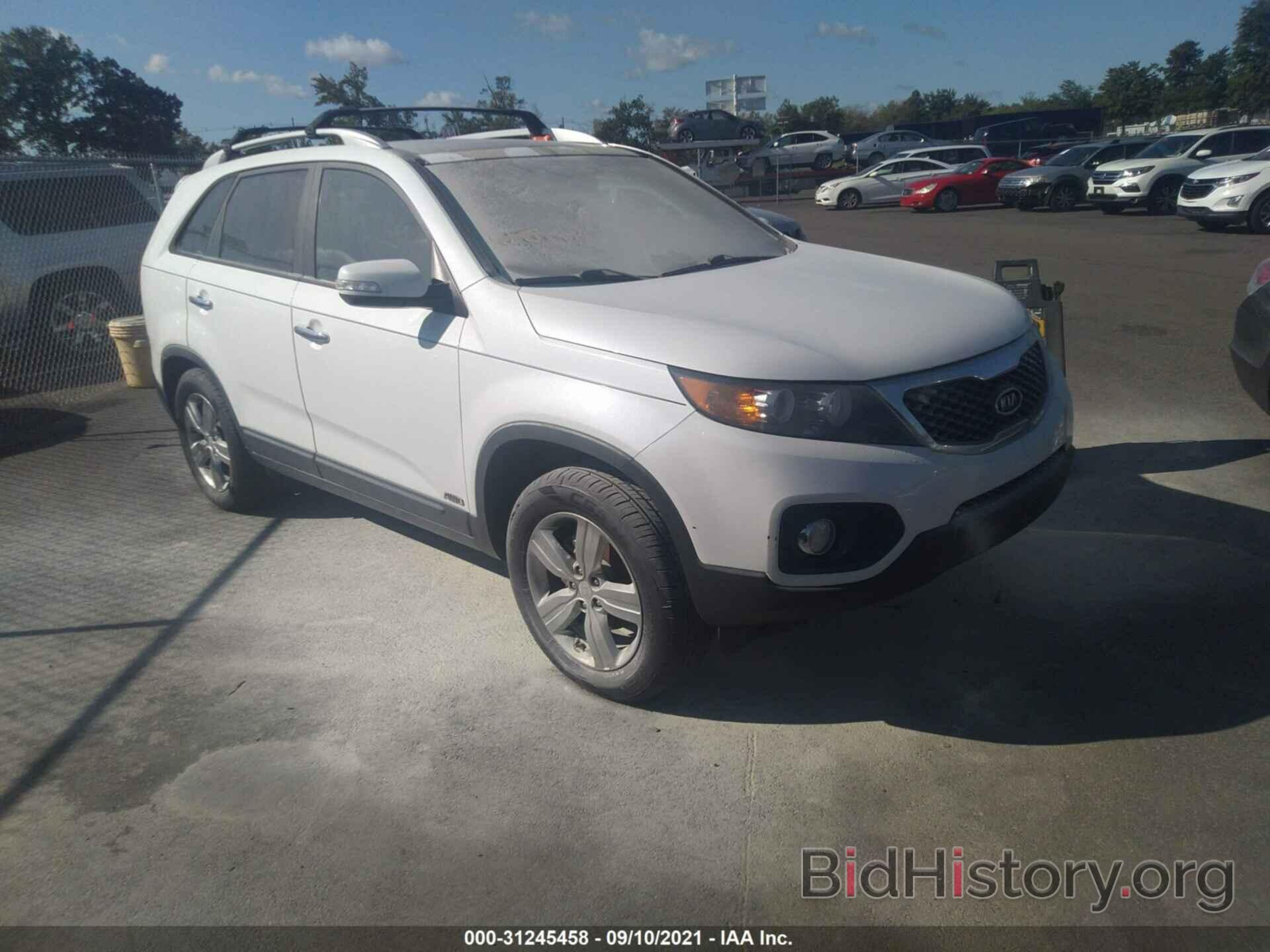 Фотография 5XYKUDA21DG383998 - KIA SORENTO 2013