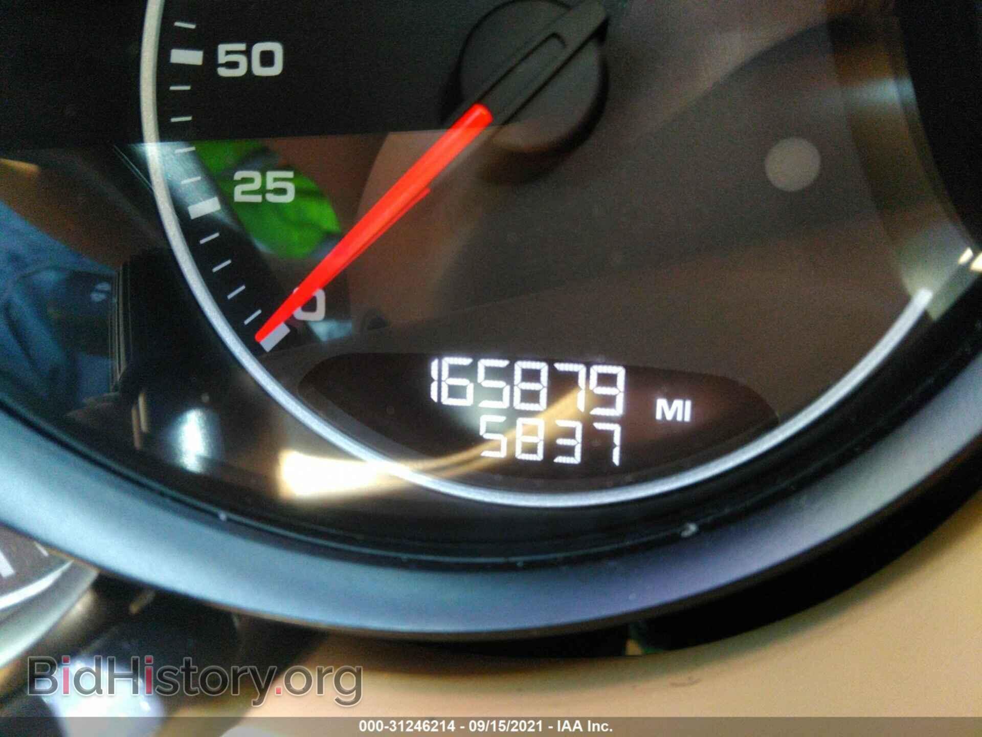 2011 PORSCHE CAYENNE - VIN: WP1AB2A21BLA45359 - Фото 7