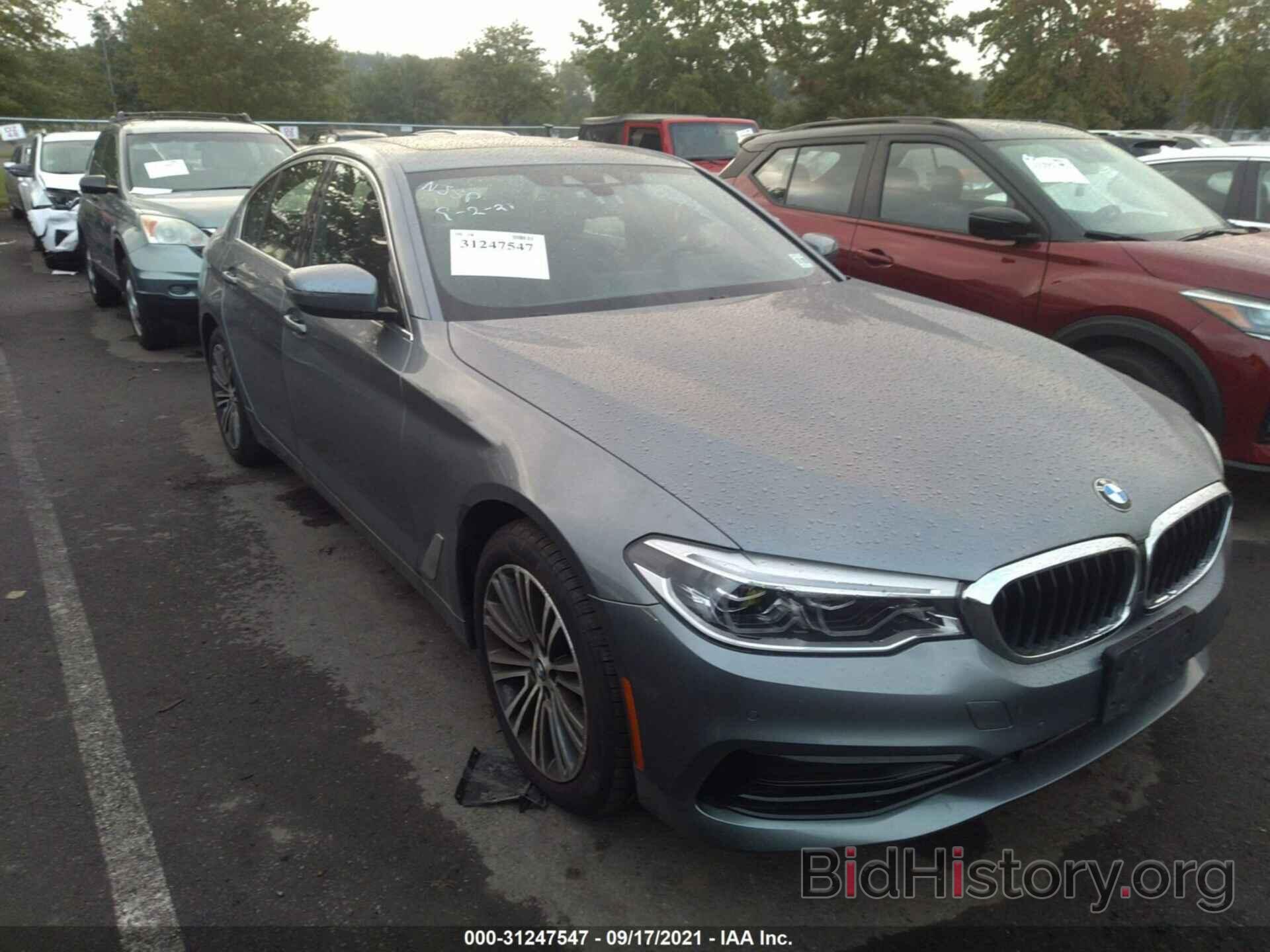 Photo WBAJB1C06LCE06691 - BMW 5 SERIES 2020