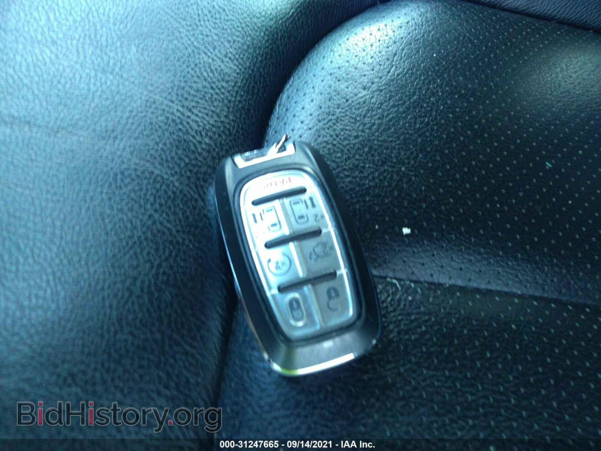 2019 CHRYSLER PACIFICA - VIN: 2C4RC1BG0KR720793 - Photo 11