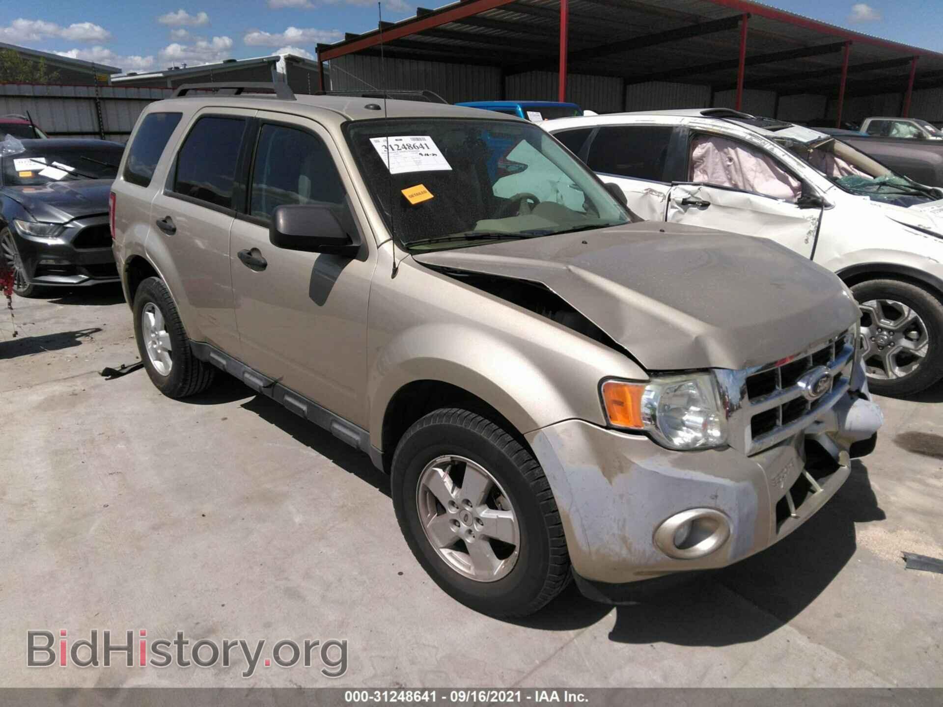 Фотография 1FMCU0D71CKC60307 - FORD ESCAPE 2012