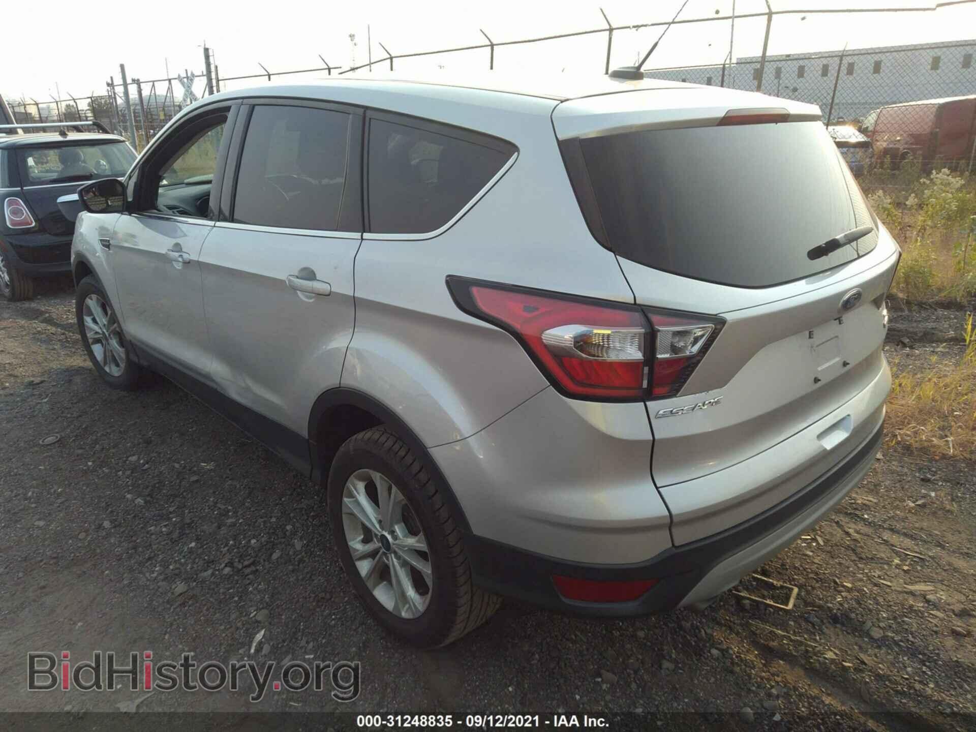 2017 FORD ESCAPE - VIN: 1FMCU9G95HUD66806 - Фото 3