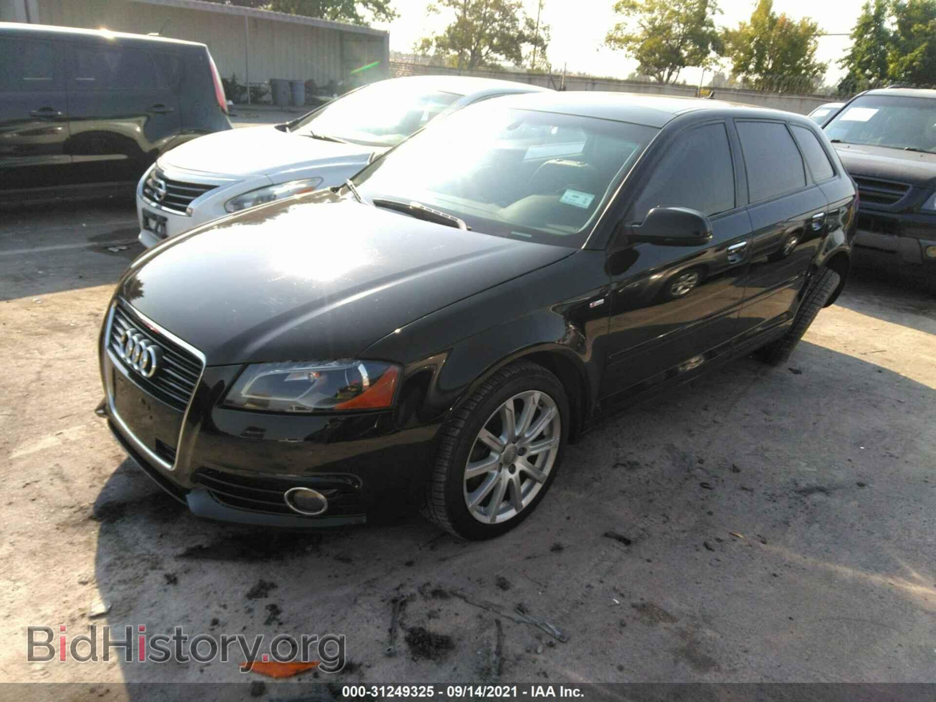 2013 AUDI A3 - VIN: WAUKJAFM6DA016660 - Фото 2