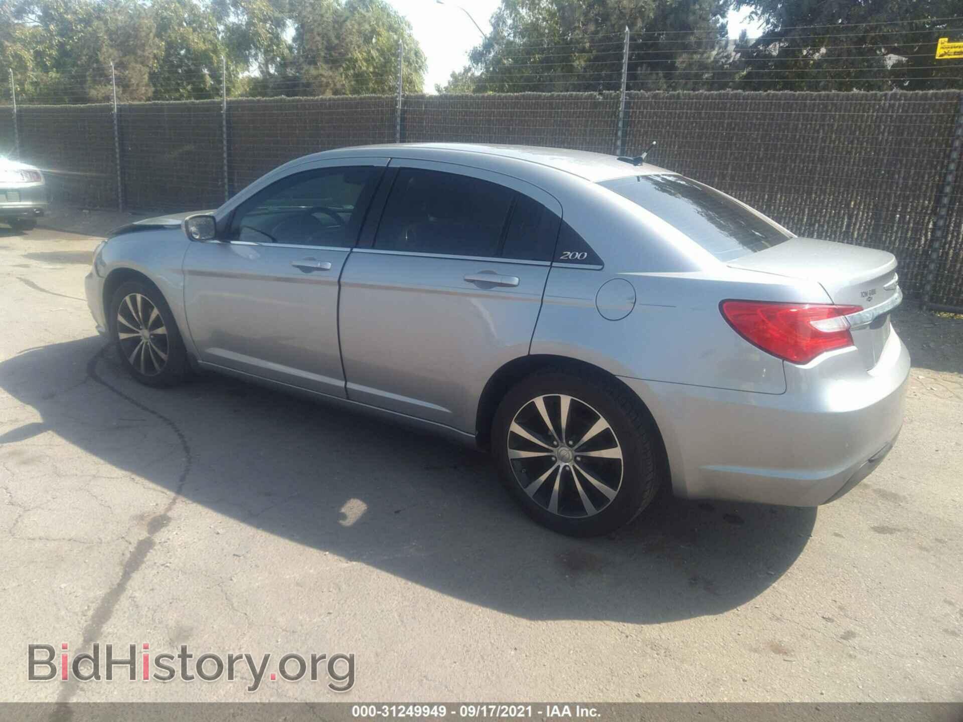 2013 CHRYSLER 200 - VIN: 1C3CCBCG3DN711911 - Photo 3