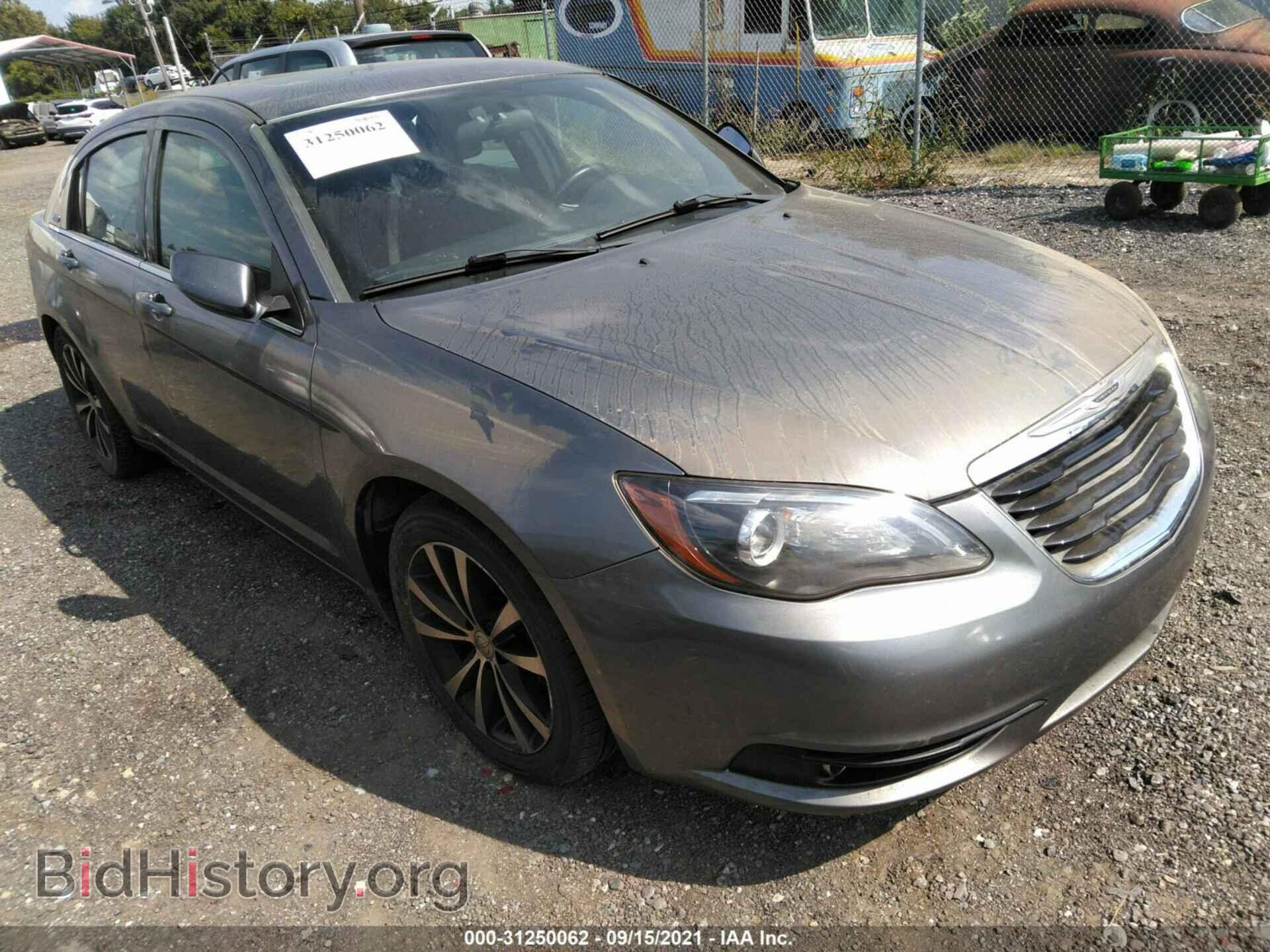 Фотография 1C3CCBBGXCN305947 - CHRYSLER 200 2012