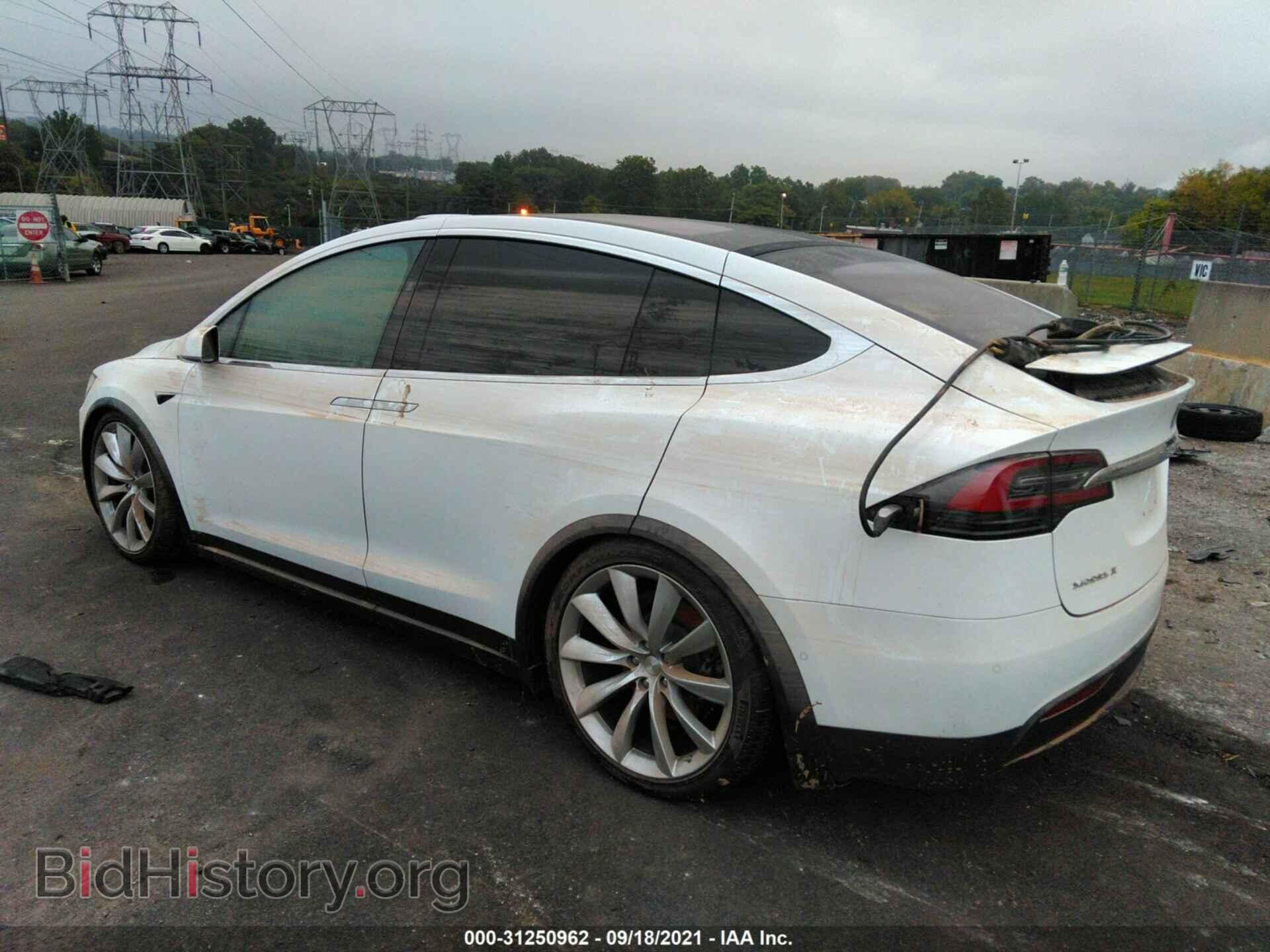 2017 TESLA MODEL X - VIN: 5YJXCBE20HF044489 - Фото 3