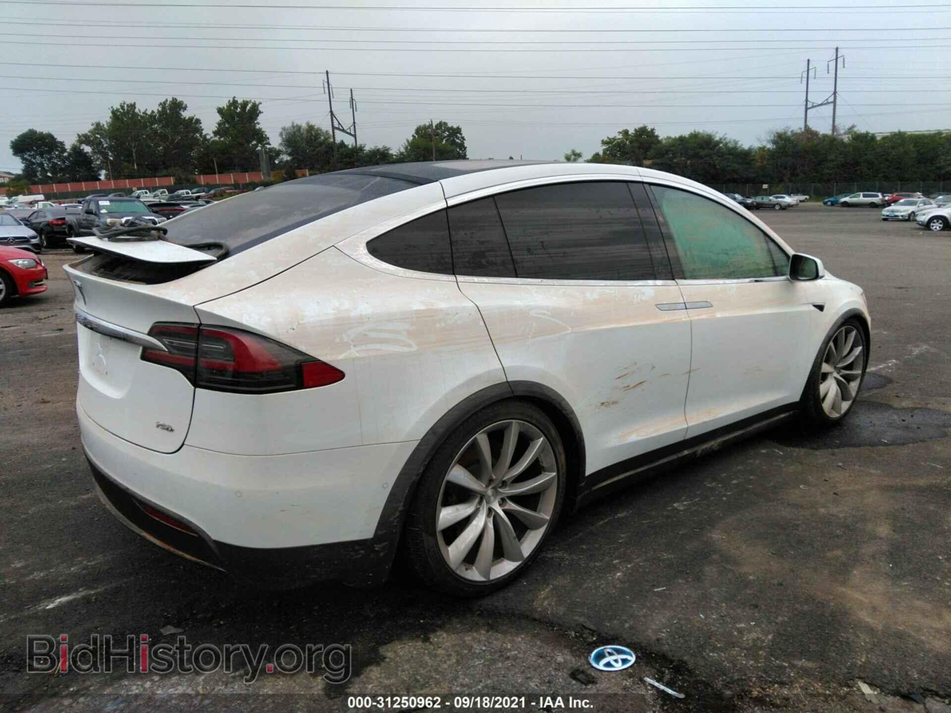 2017 TESLA MODEL X - VIN: 5YJXCBE20HF044489 - Фото 4